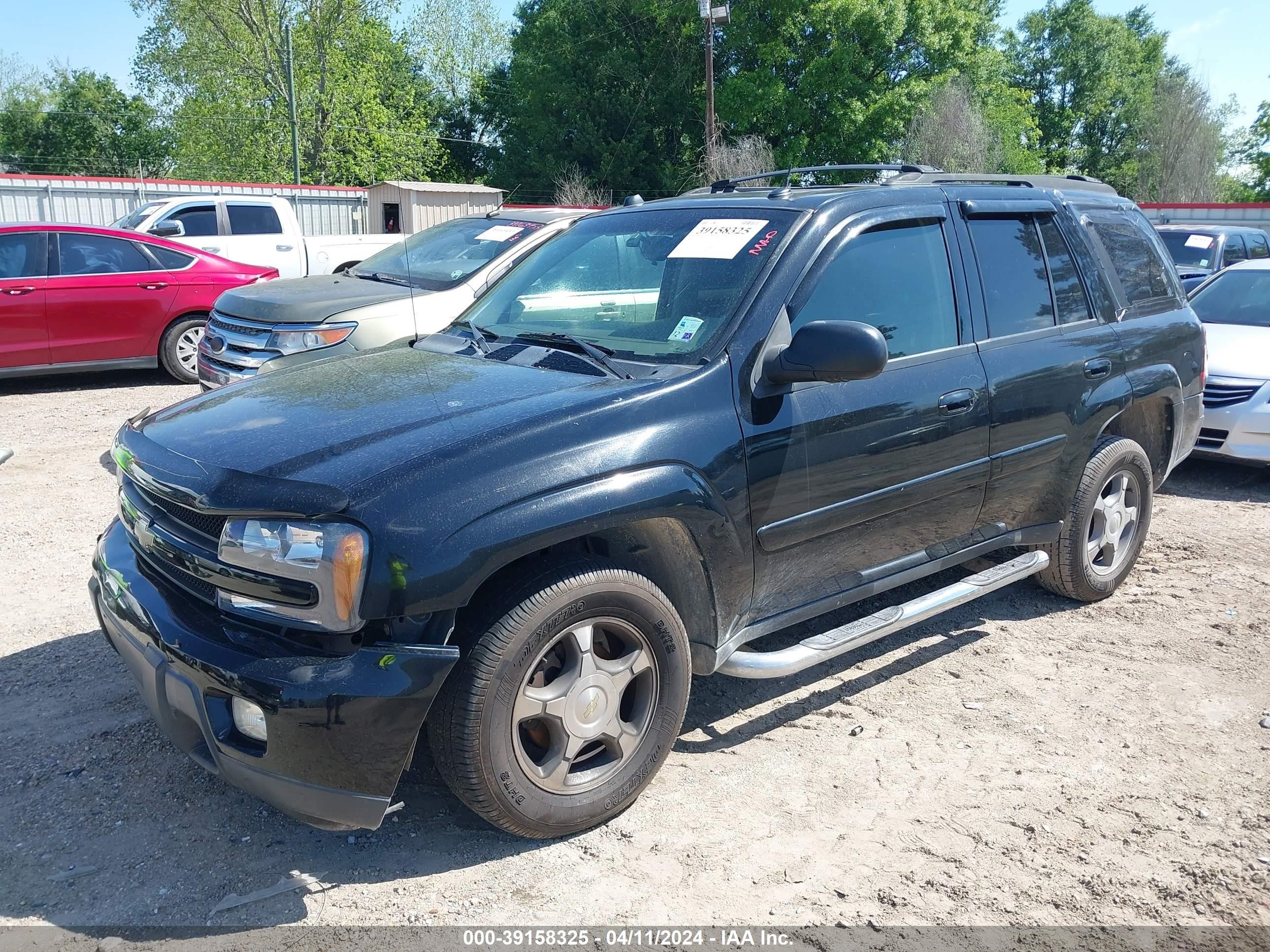 Photo 1 VIN: 1GNDS13S352361398 - CHEVROLET TRAILBLAZER 