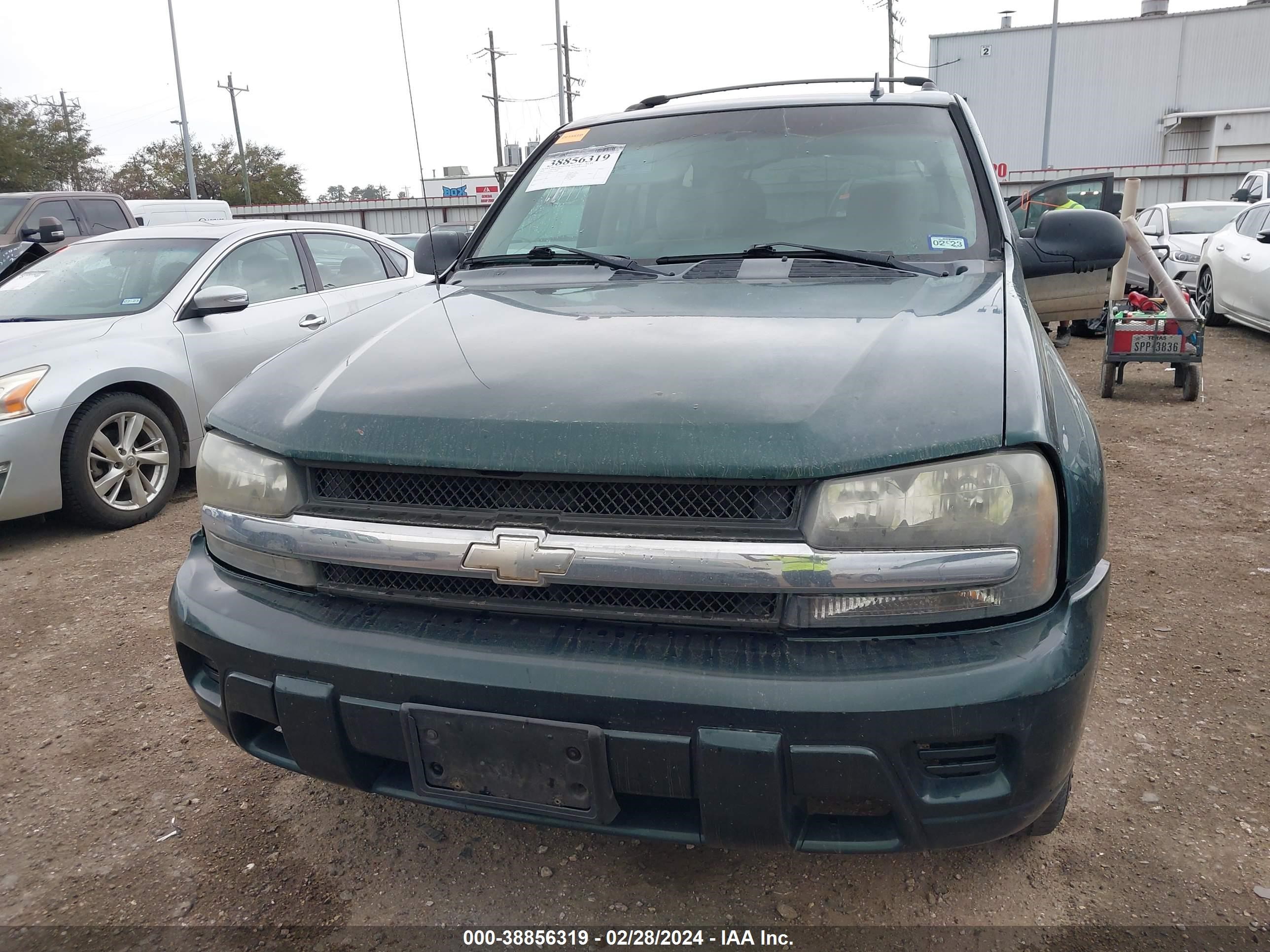 Photo 5 VIN: 1GNDS13S362196888 - CHEVROLET TRAILBLAZER 