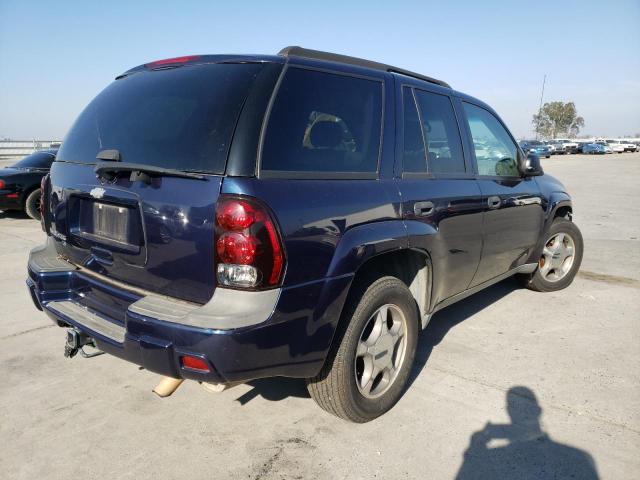 Photo 3 VIN: 1GNDS13S372207972 - CHEVROLET TRAILBLAZE 