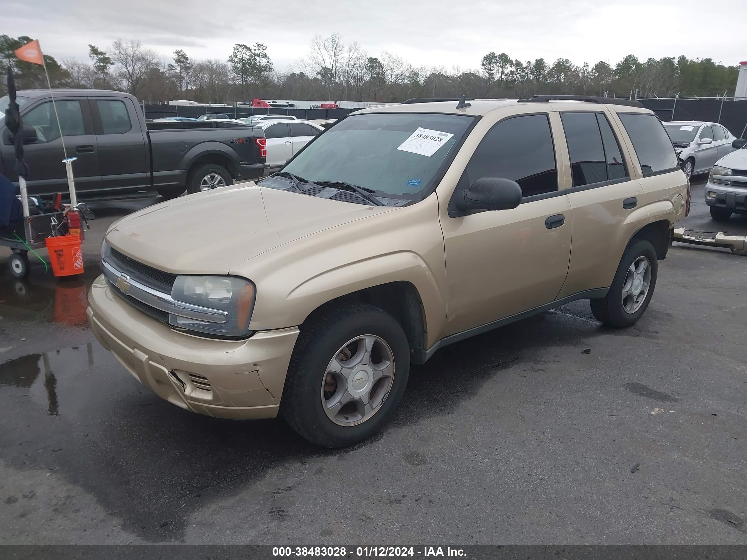 Photo 1 VIN: 1GNDS13S372268285 - CHEVROLET TRAILBLAZER 