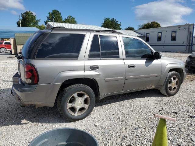 Photo 2 VIN: 1GNDS13S382193816 - CHEVROLET TRAILBLAZE 