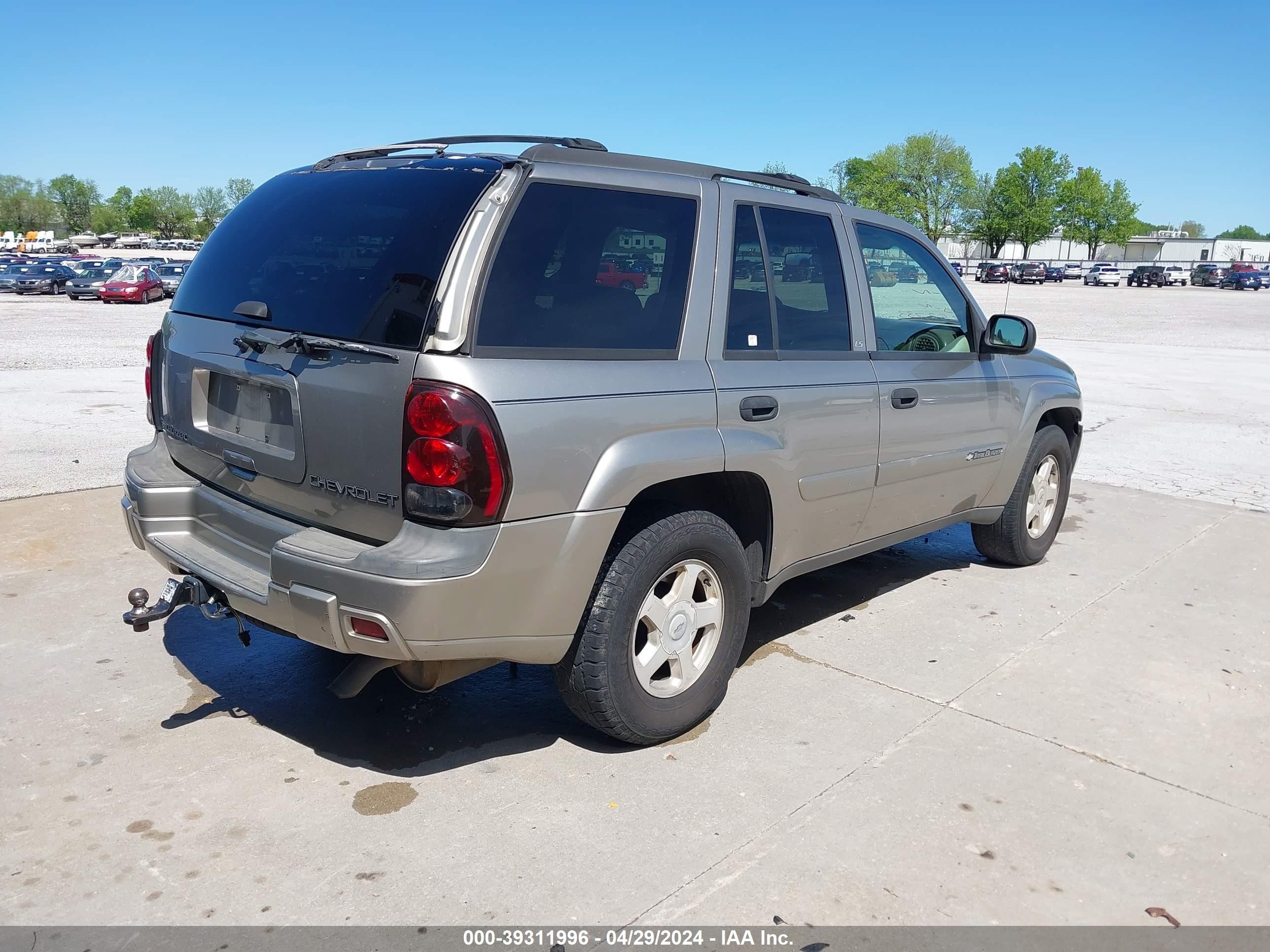 Photo 3 VIN: 1GNDS13S422416193 - CHEVROLET TRAILBLAZER 