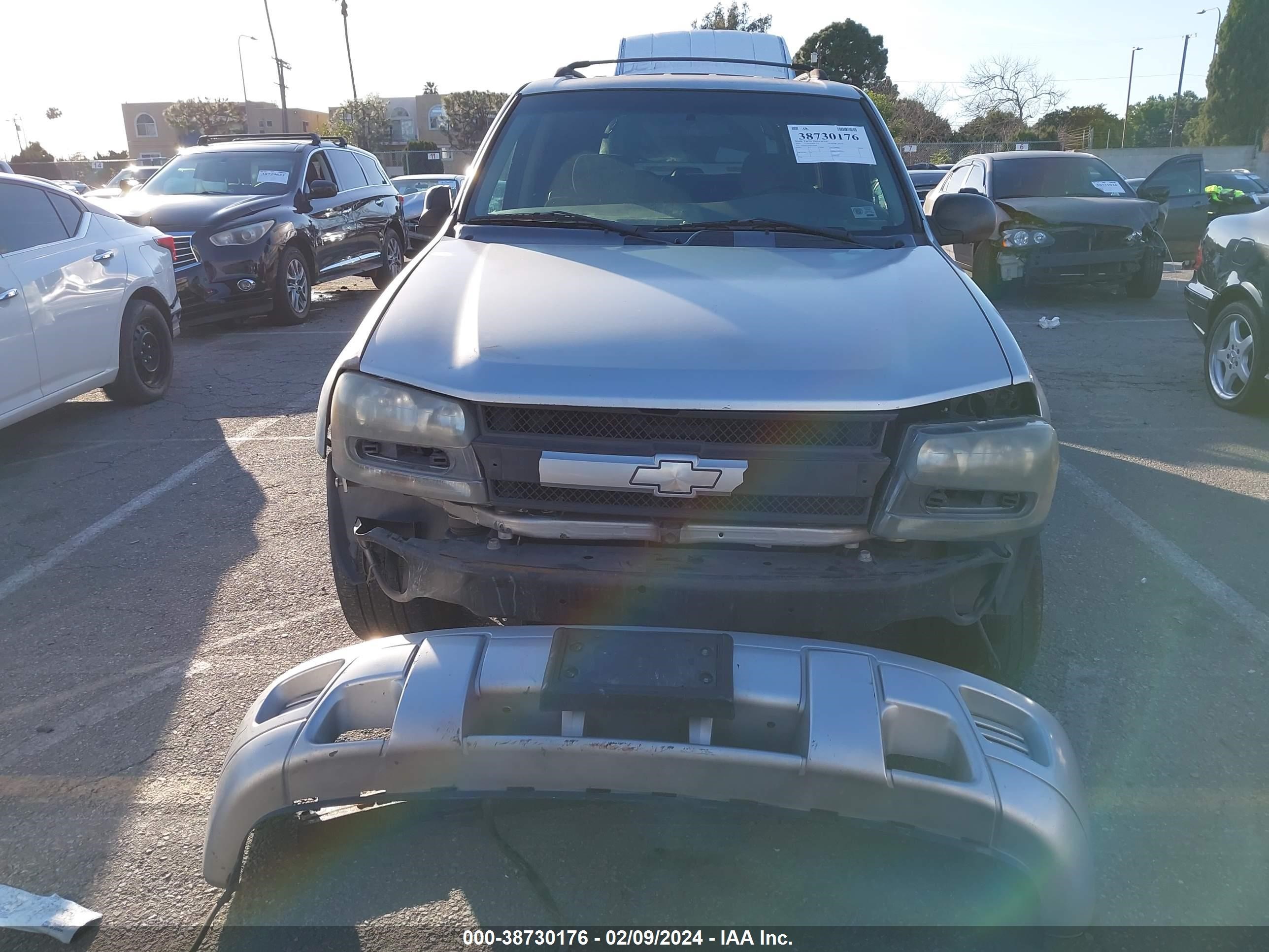 Photo 11 VIN: 1GNDS13S442145509 - CHEVROLET TRAILBLAZER 