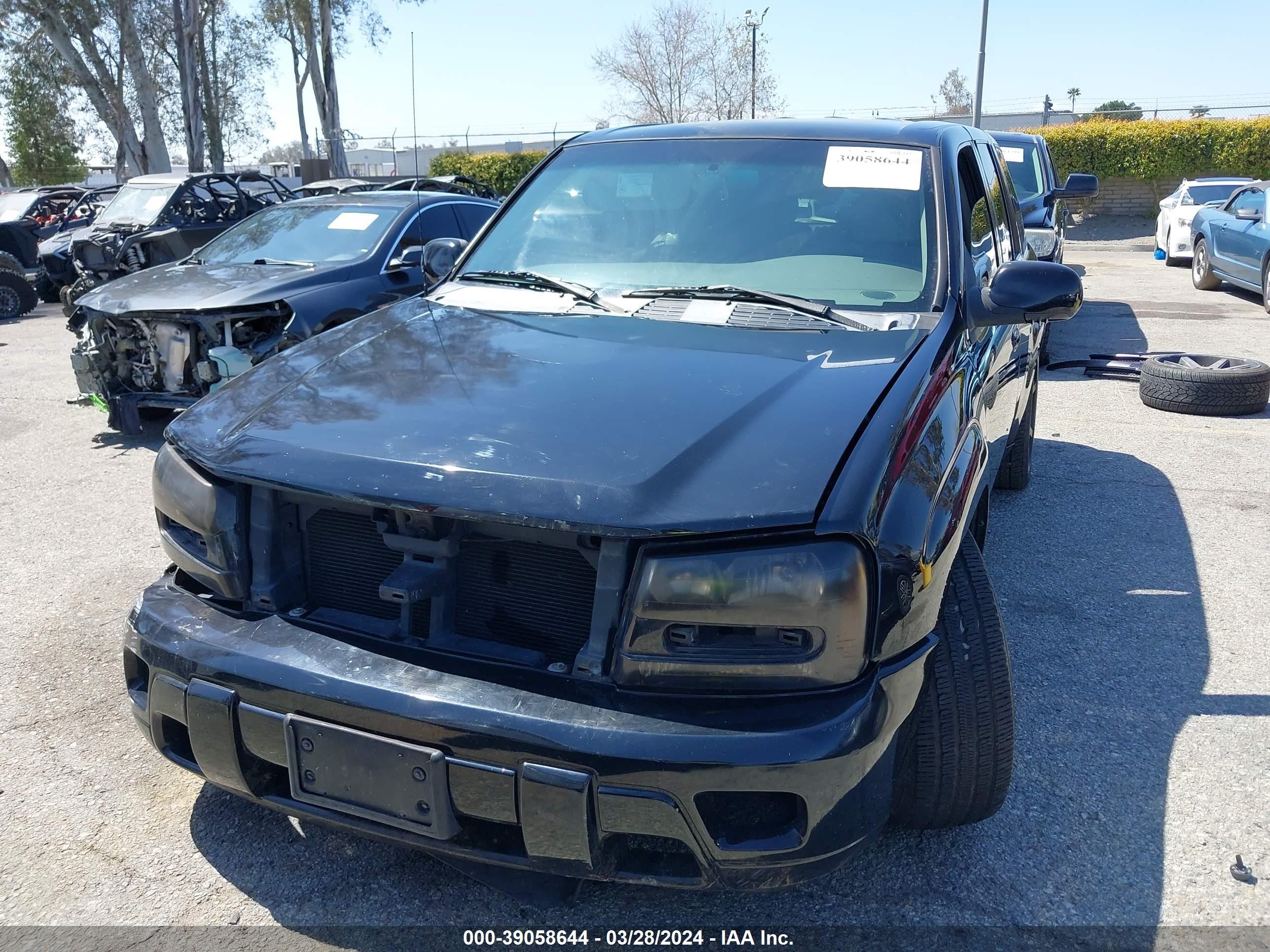 Photo 11 VIN: 1GNDS13S442156493 - CHEVROLET TRAILBLAZER 