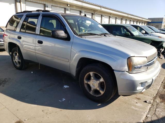 Photo 3 VIN: 1GNDS13S472142615 - CHEVROLET TRAILBLAZE 