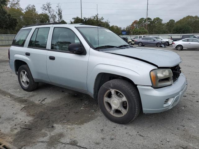 Photo 3 VIN: 1GNDS13S472185934 - CHEVROLET TRAILBLZR 