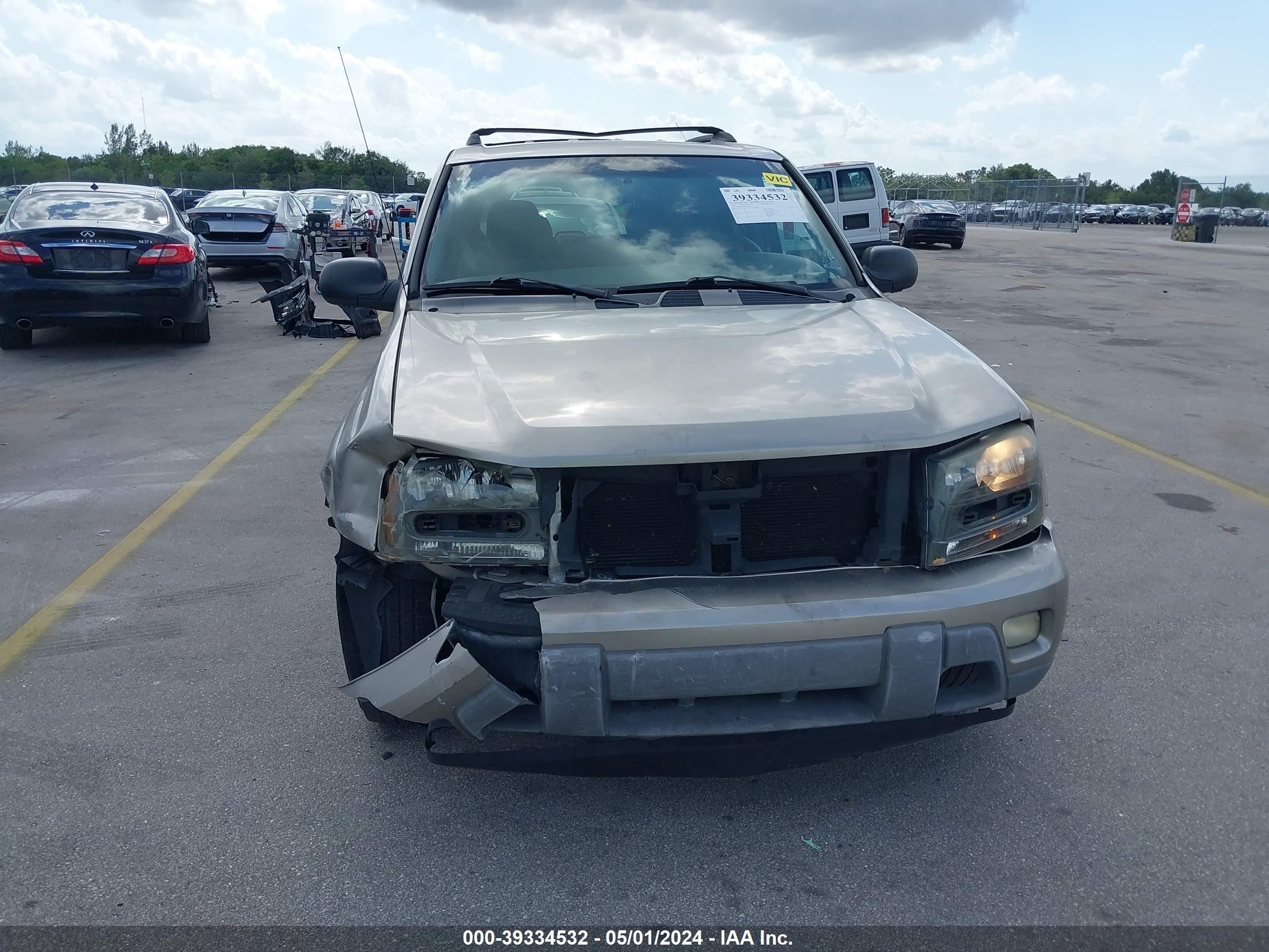 Photo 5 VIN: 1GNDS13S522162929 - CHEVROLET TRAILBLAZER 