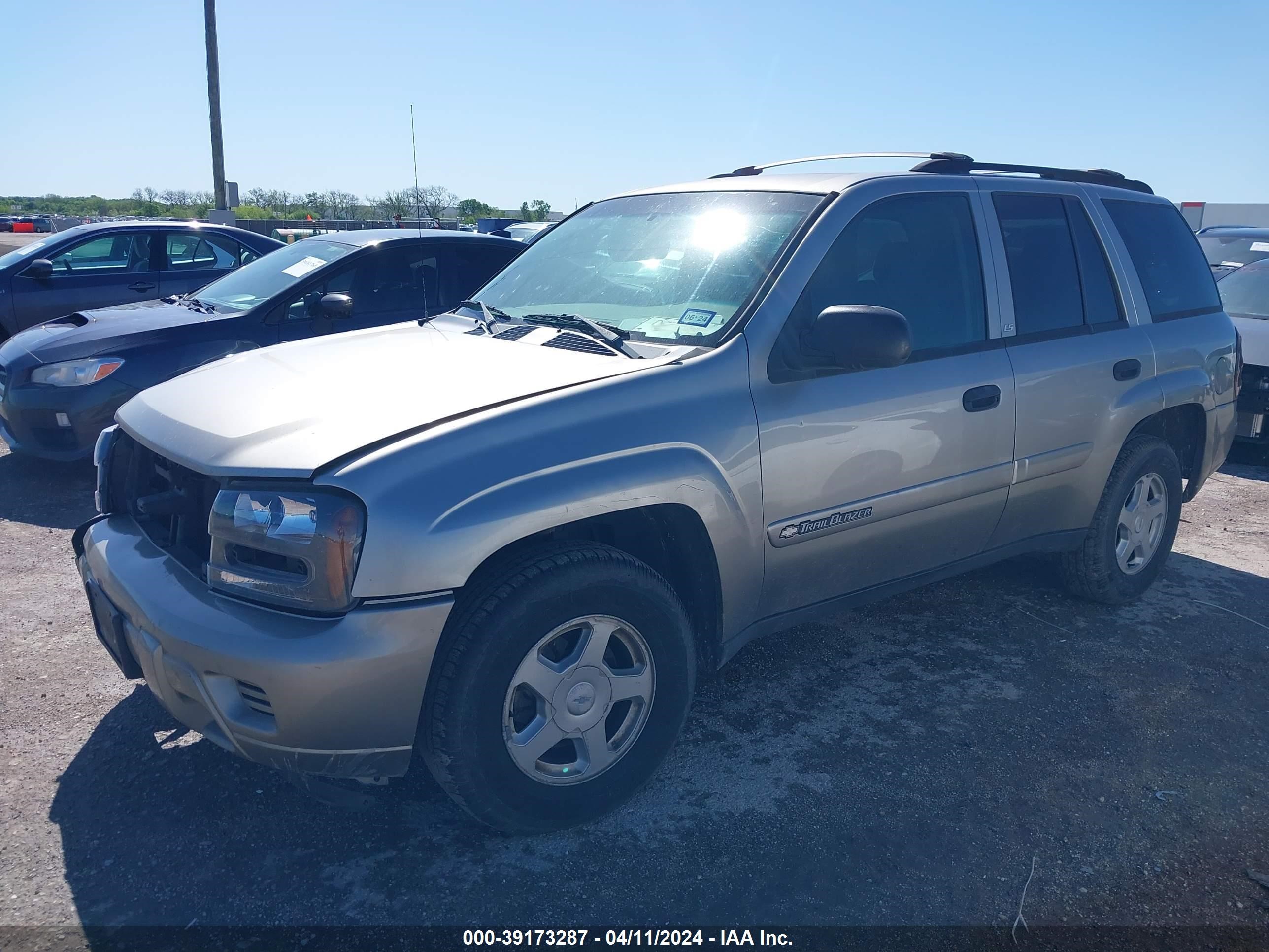 Photo 1 VIN: 1GNDS13S522430040 - CHEVROLET TRAILBLAZER 