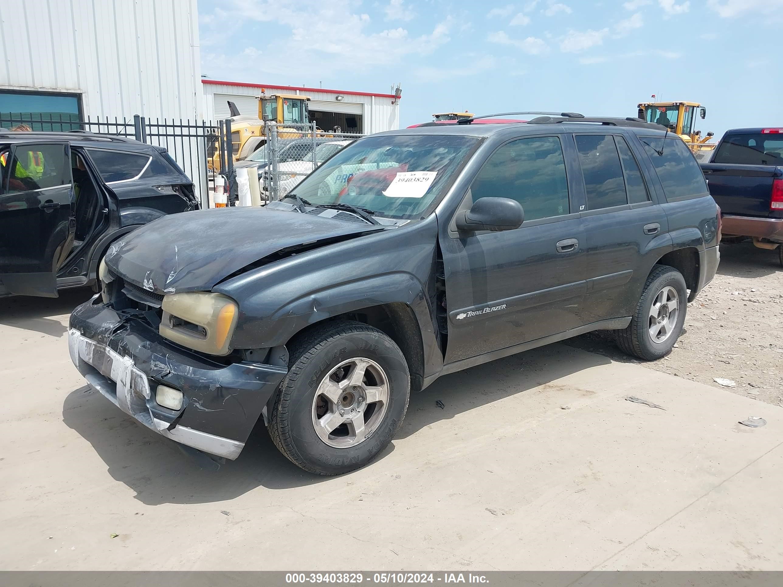 Photo 1 VIN: 1GNDS13S532388325 - CHEVROLET TRAILBLAZER 