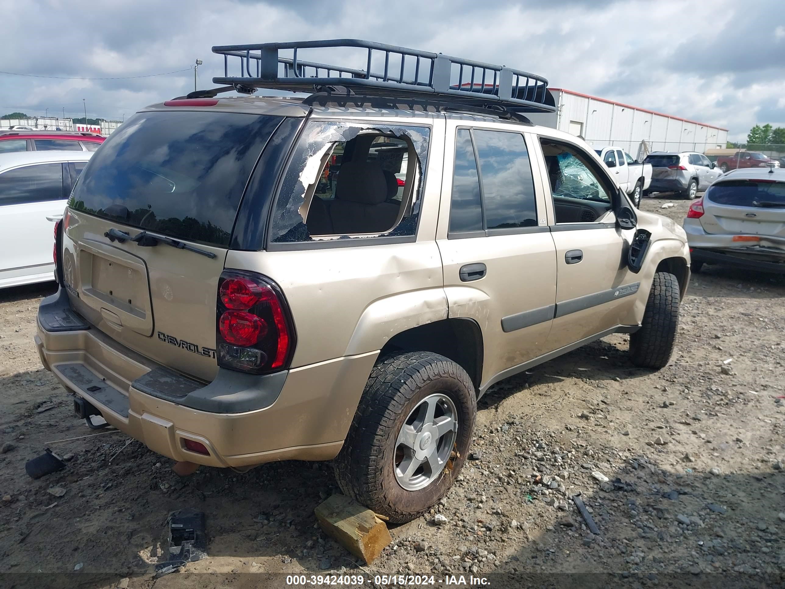 Photo 3 VIN: 1GNDS13S542148581 - CHEVROLET TRAILBLAZER 