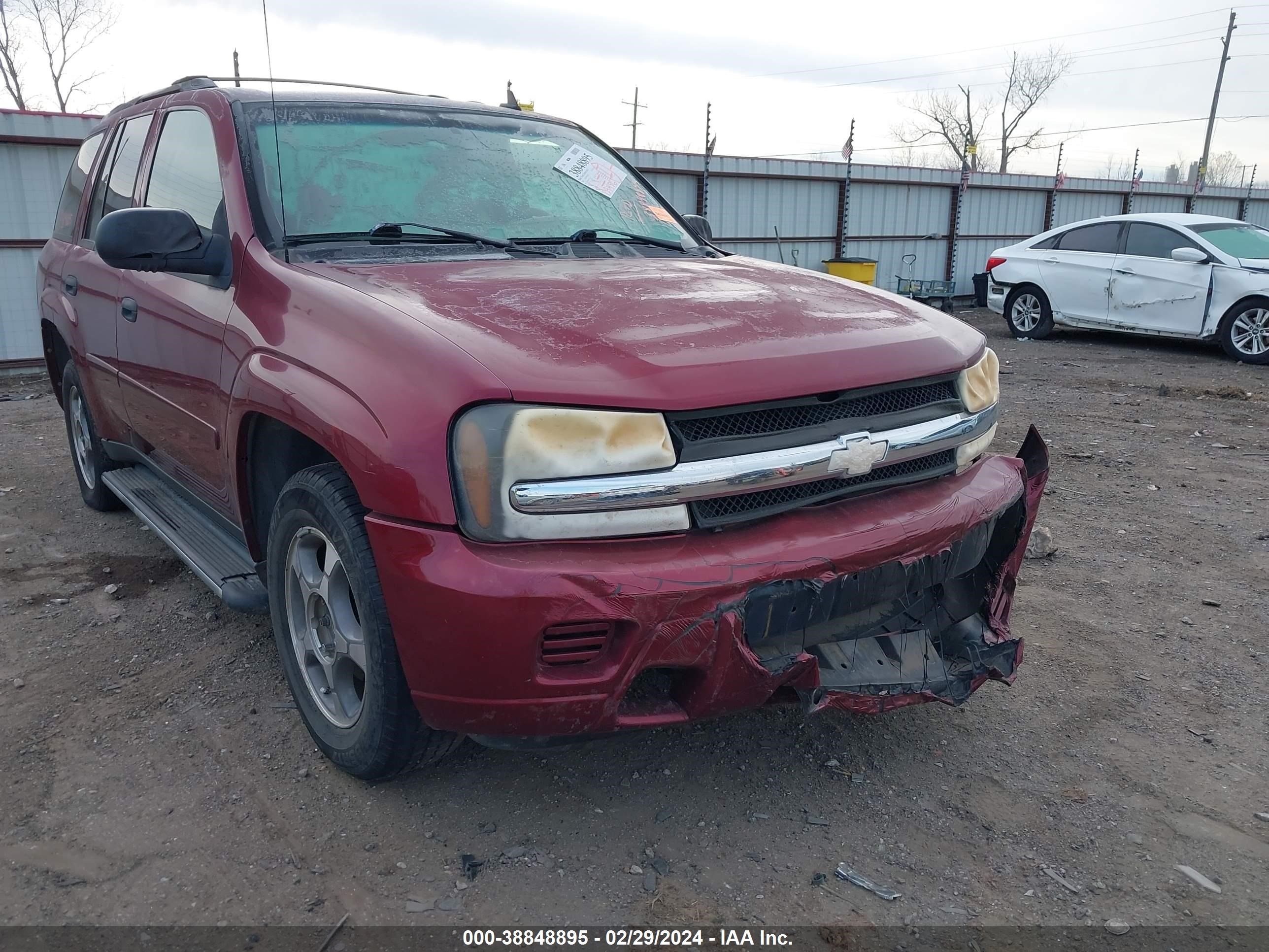 Photo 12 VIN: 1GNDS13S572231111 - CHEVROLET TRAILBLAZER 