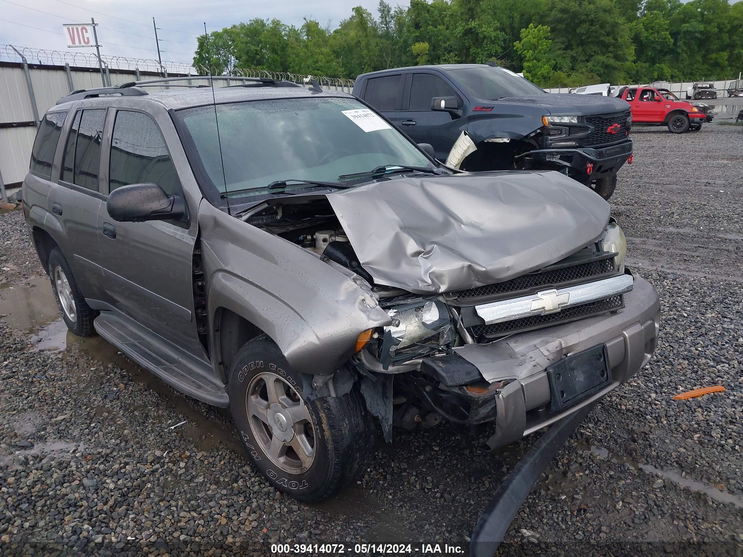 Photo 11 VIN: 1GNDS13S662105953 - CHEVROLET TRAILBLAZER 