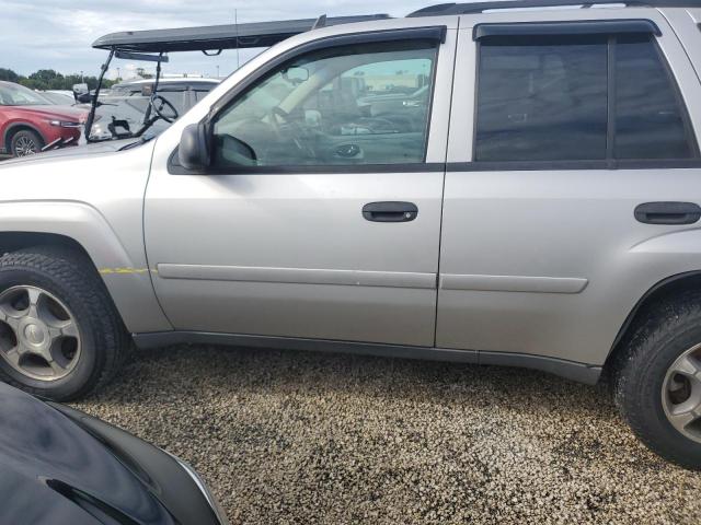 Photo 11 VIN: 1GNDS13S672168388 - CHEVROLET TRAILBLAZE 