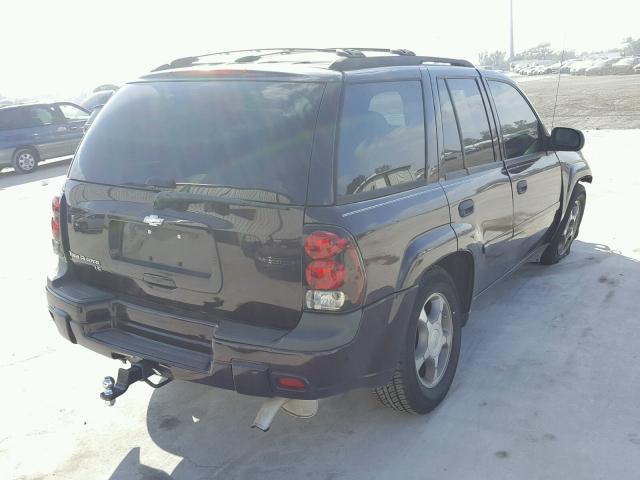 Photo 3 VIN: 1GNDS13S682214383 - CHEVROLET TRAILBLZR 