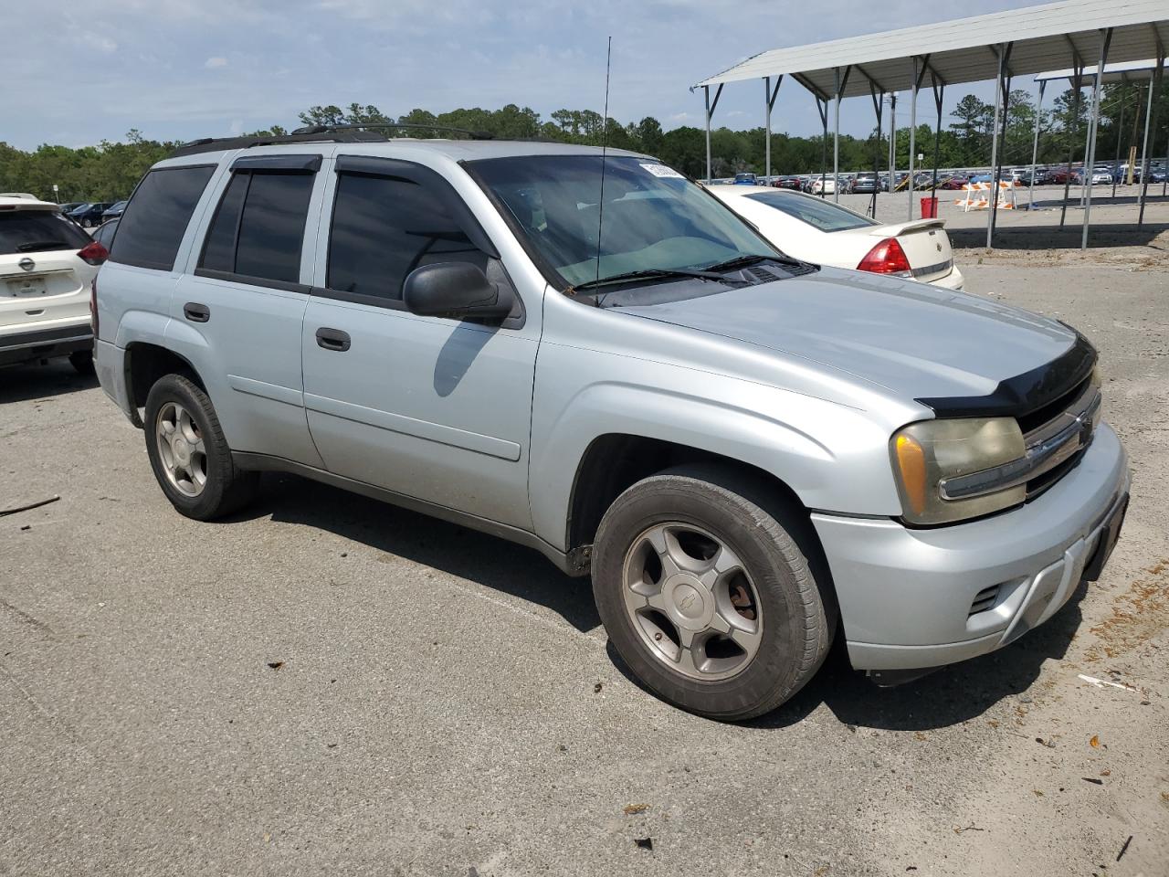 Photo 3 VIN: 1GNDS13S682246508 - CHEVROLET TRAILBLAZER 