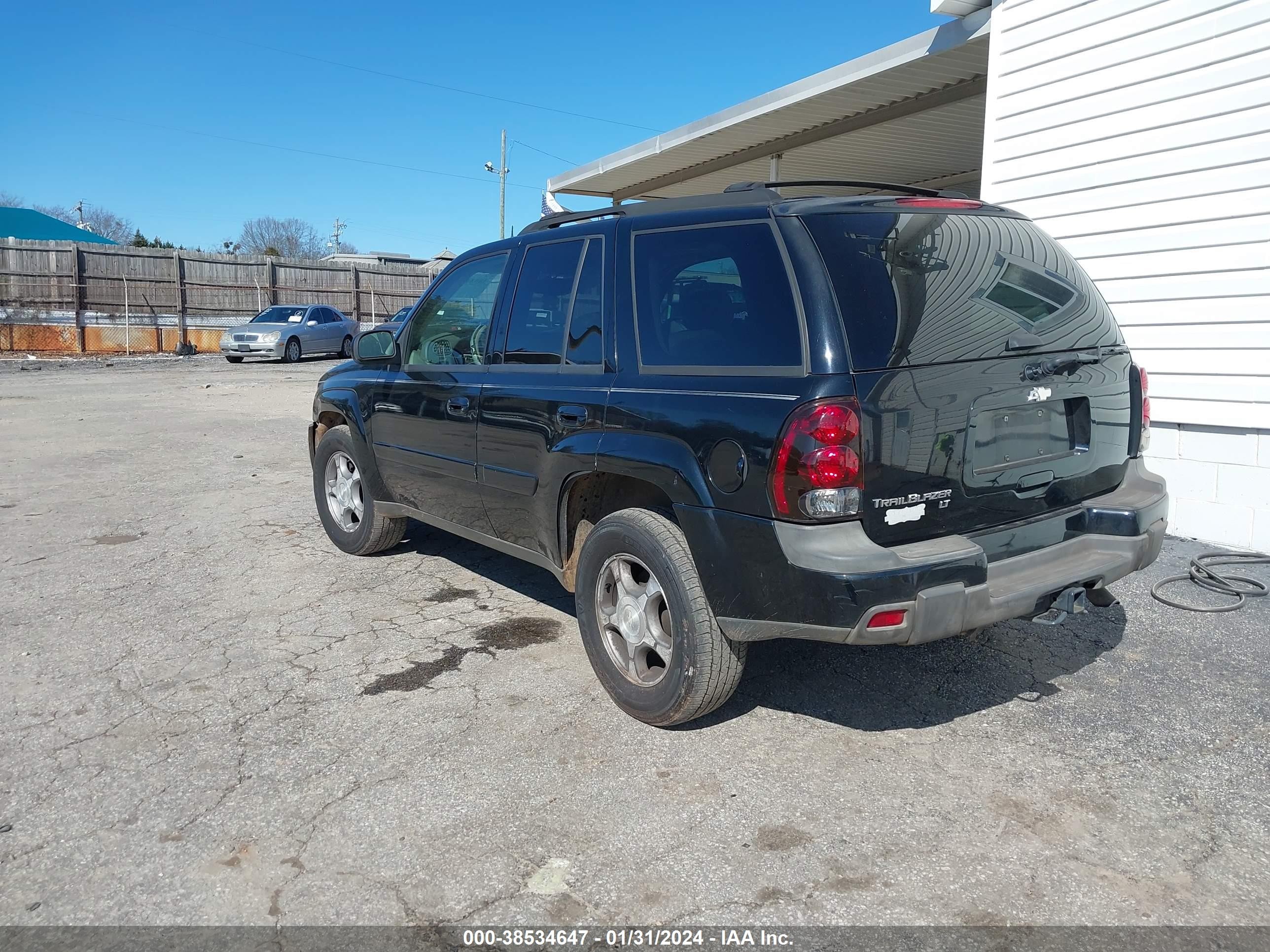 Photo 2 VIN: 1GNDS13S752330476 - CHEVROLET TRAILBLAZER 