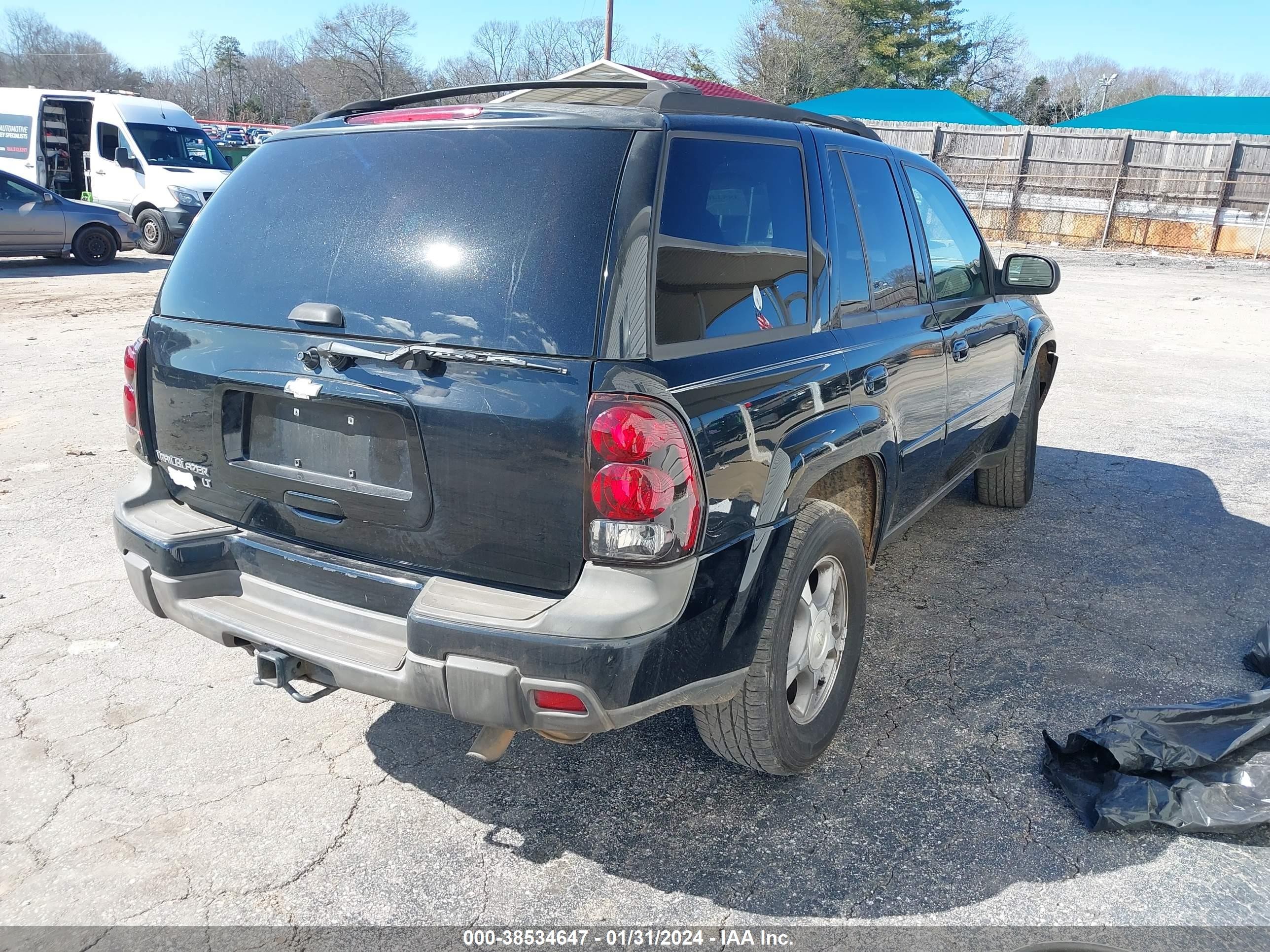 Photo 3 VIN: 1GNDS13S752330476 - CHEVROLET TRAILBLAZER 