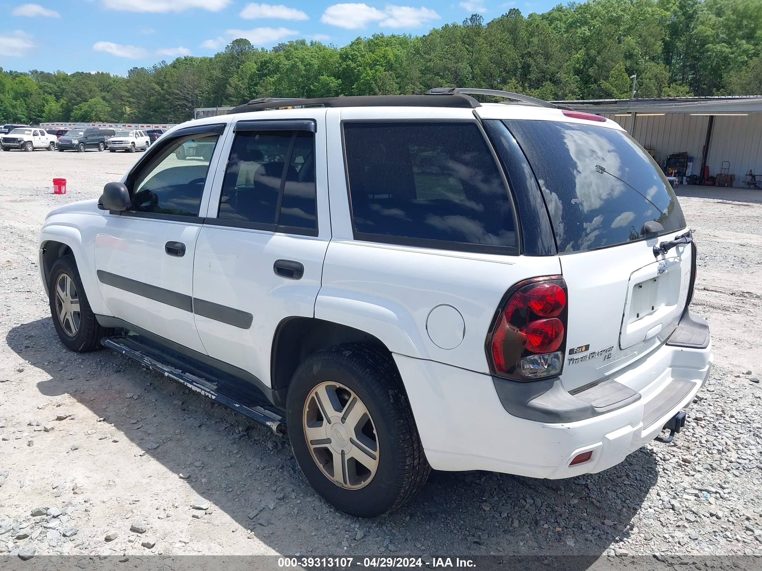 Photo 2 VIN: 1GNDS13S752332793 - CHEVROLET TRAILBLAZER 