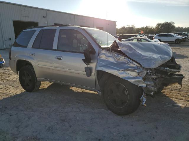 Photo 3 VIN: 1GNDS13S772182039 - CHEVROLET TRAILBLZR 