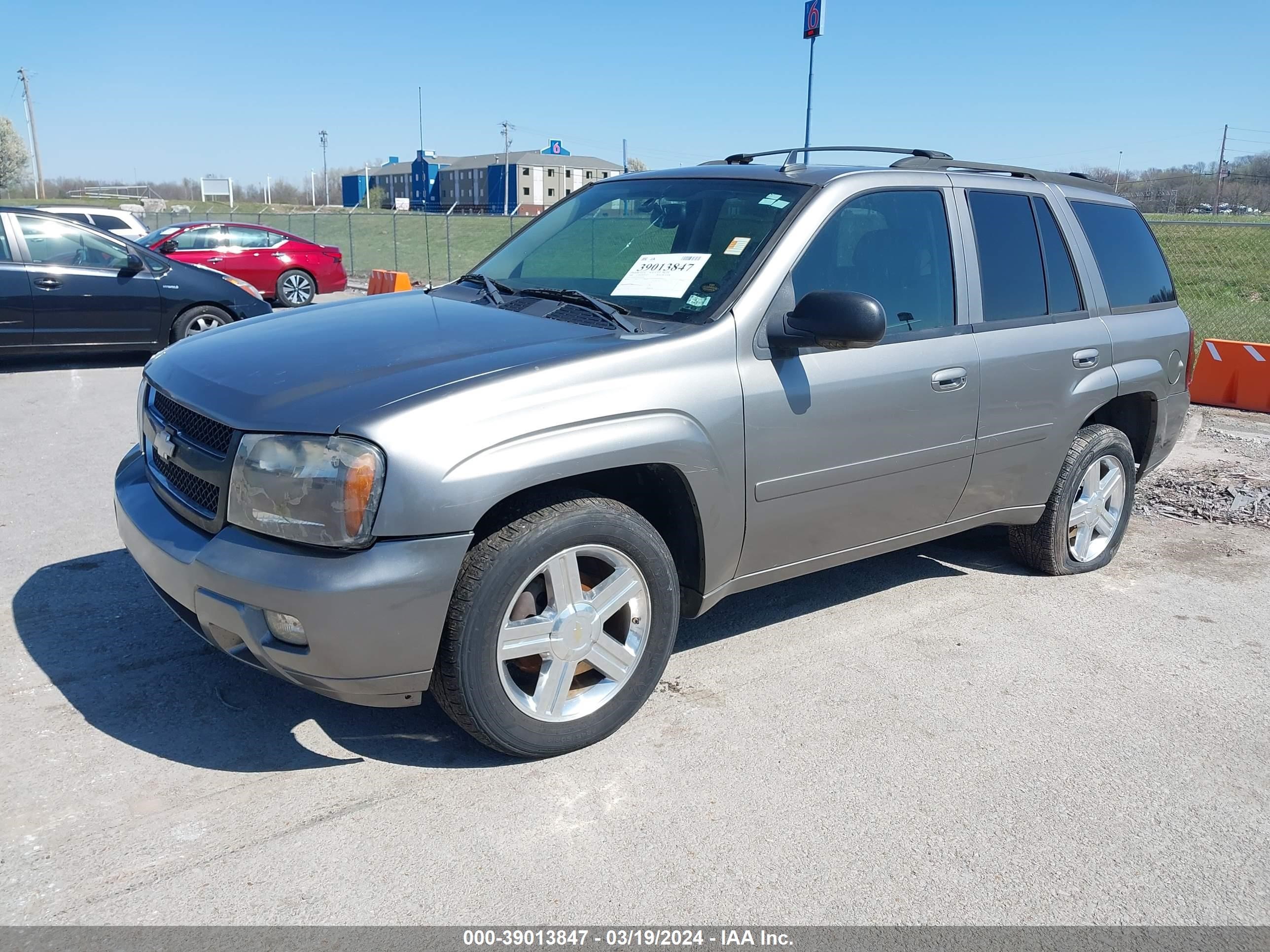 Photo 1 VIN: 1GNDS13S782121999 - CHEVROLET TRAILBLAZER 