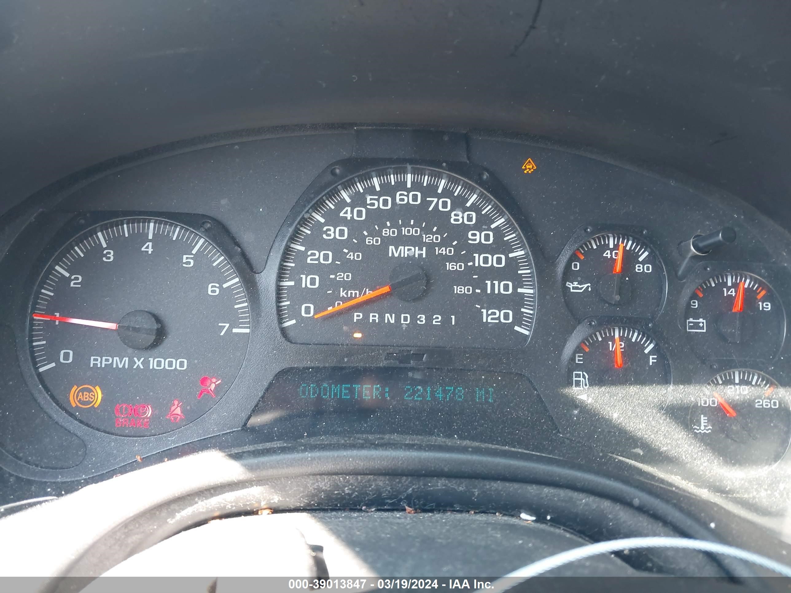 Photo 6 VIN: 1GNDS13S782121999 - CHEVROLET TRAILBLAZER 