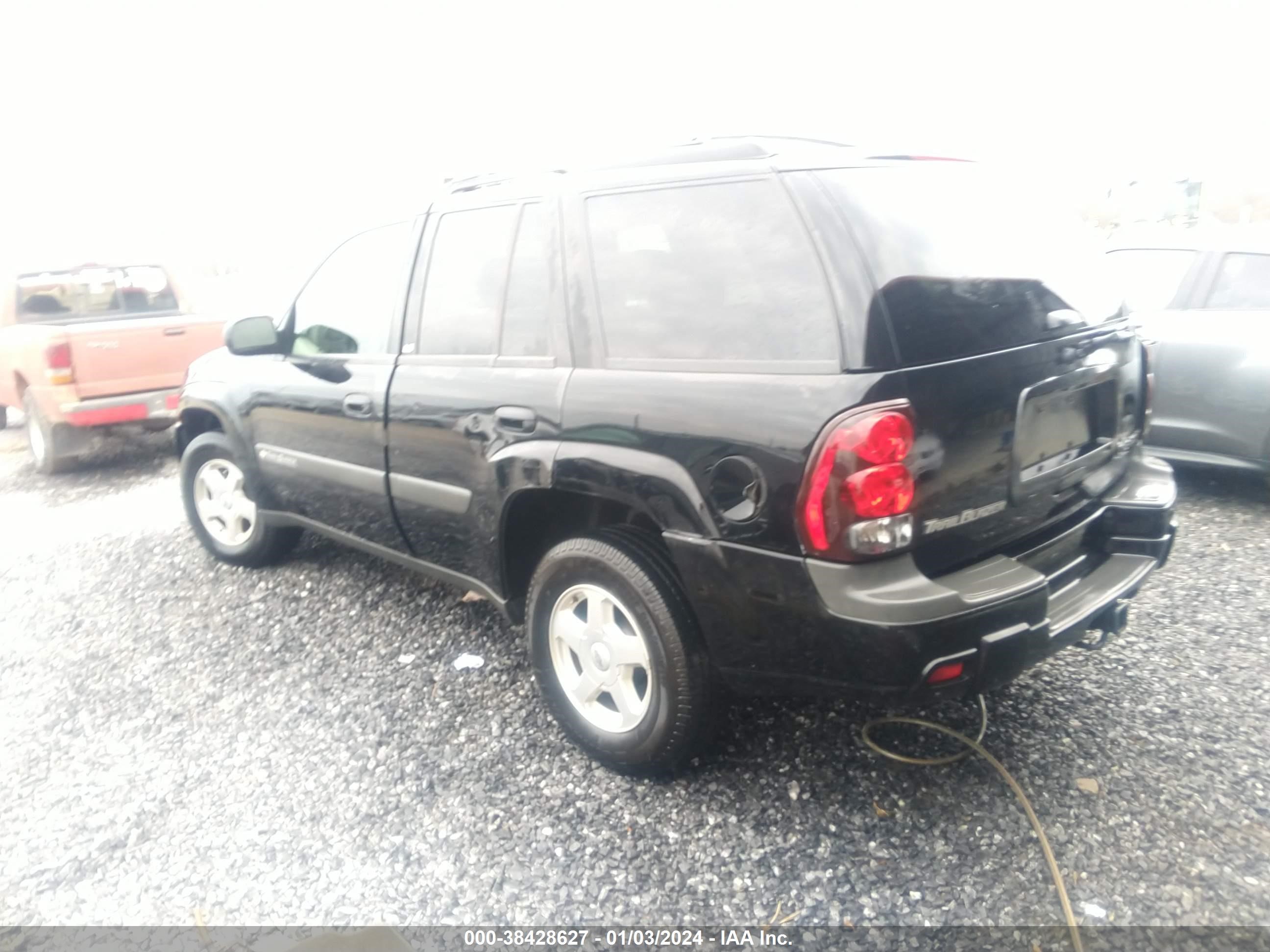 Photo 2 VIN: 1GNDS13S832220792 - CHEVROLET TRAILBLAZER 