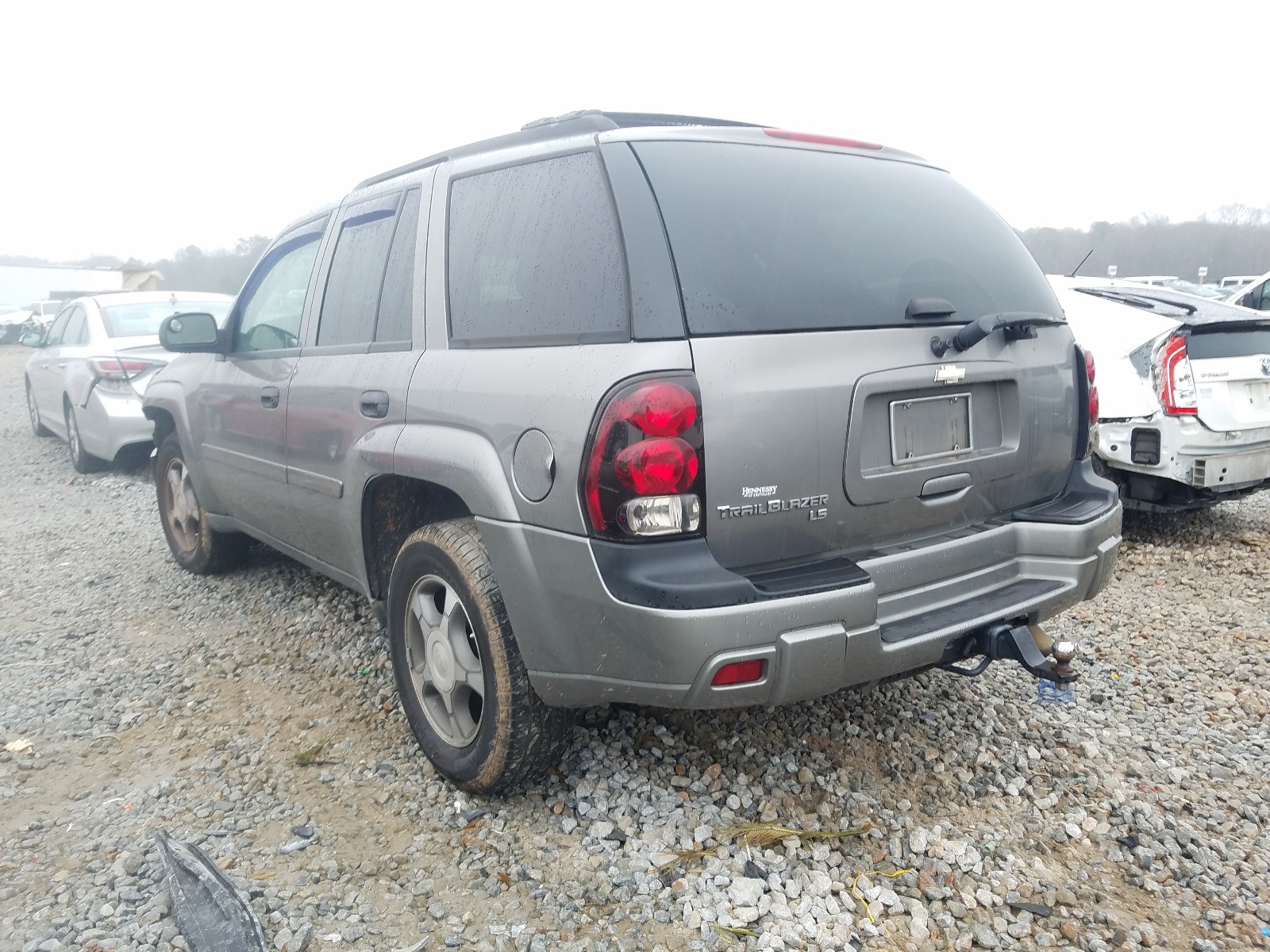 Photo 2 VIN: 1GNDS13S882125642 - CHEVROLET TRAILBLAZE 