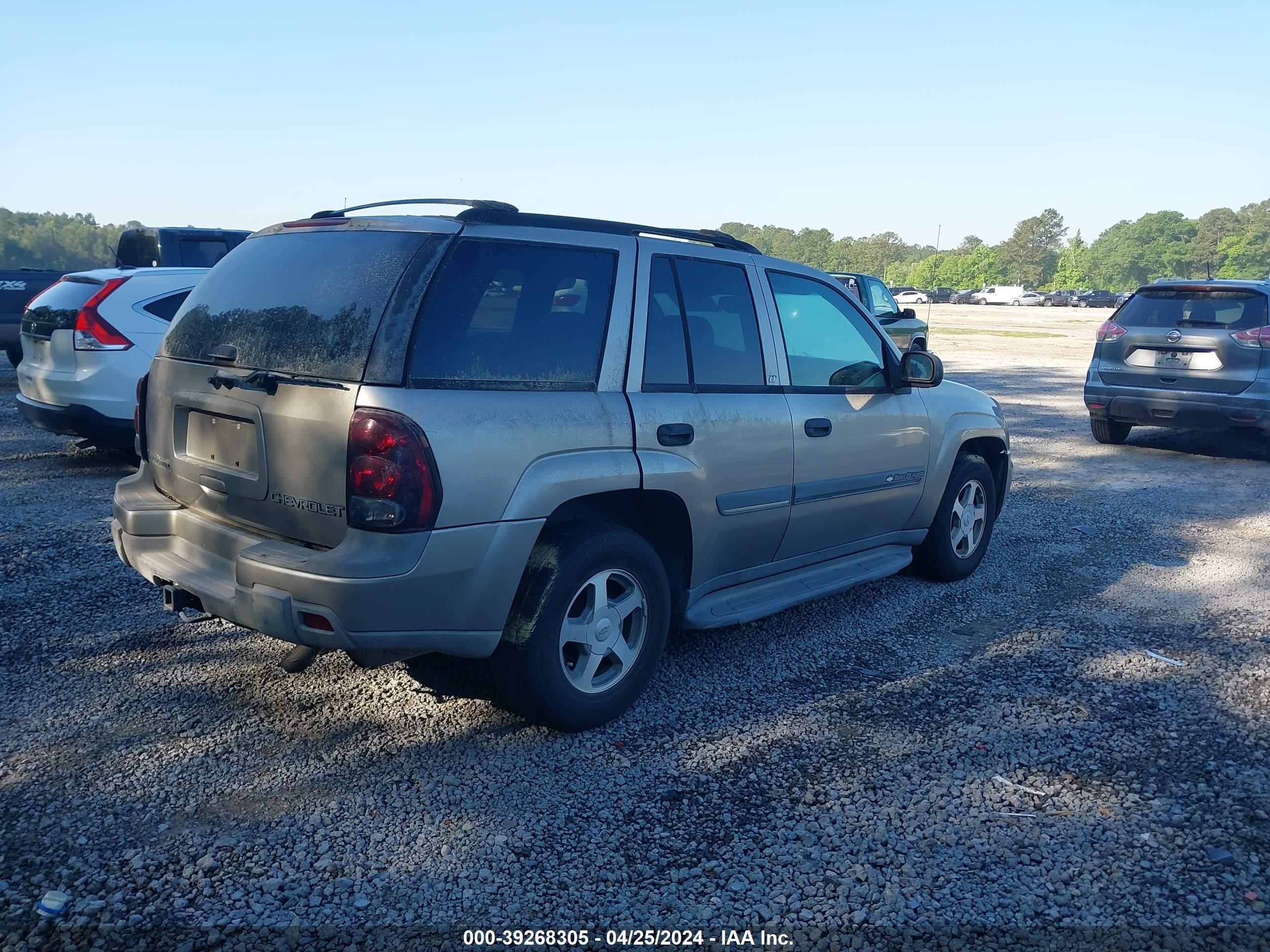 Photo 3 VIN: 1GNDS13S922329406 - CHEVROLET TRAILBLAZER 