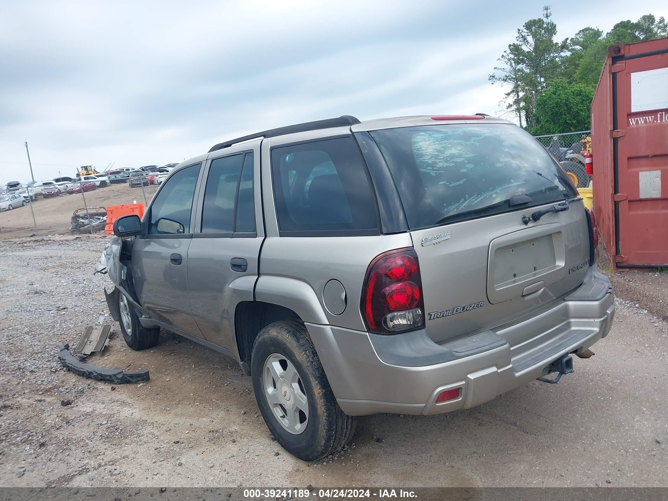 Photo 2 VIN: 1GNDS13S932135900 - CHEVROLET TRAILBLAZER 