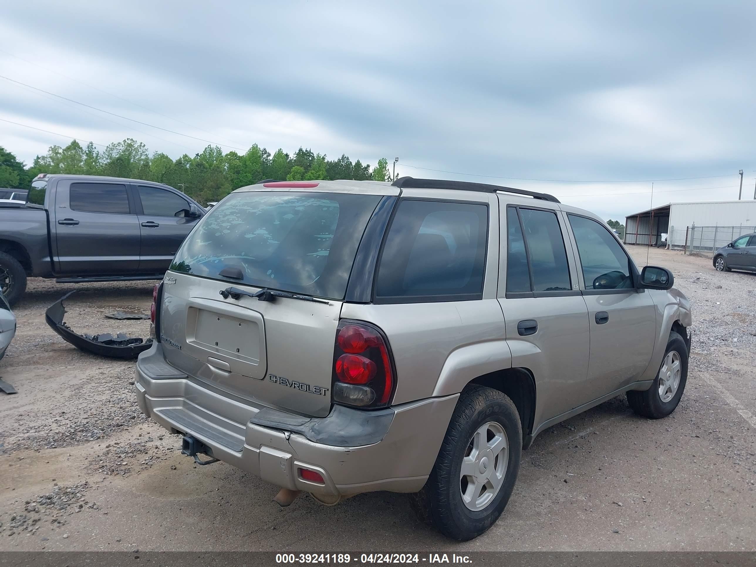 Photo 3 VIN: 1GNDS13S932135900 - CHEVROLET TRAILBLAZER 