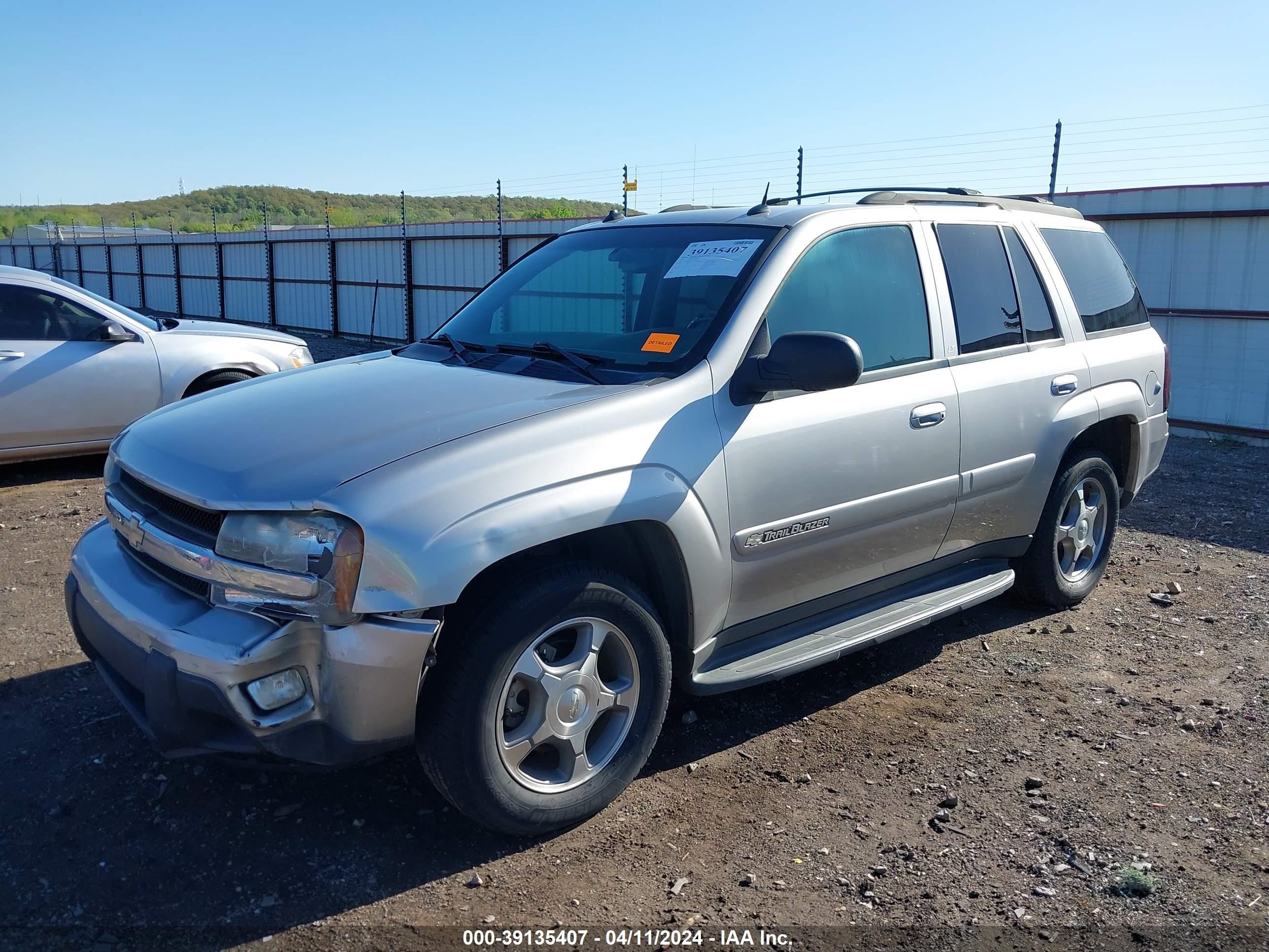 Photo 1 VIN: 1GNDS13S942179784 - CHEVROLET TRAILBLAZER 