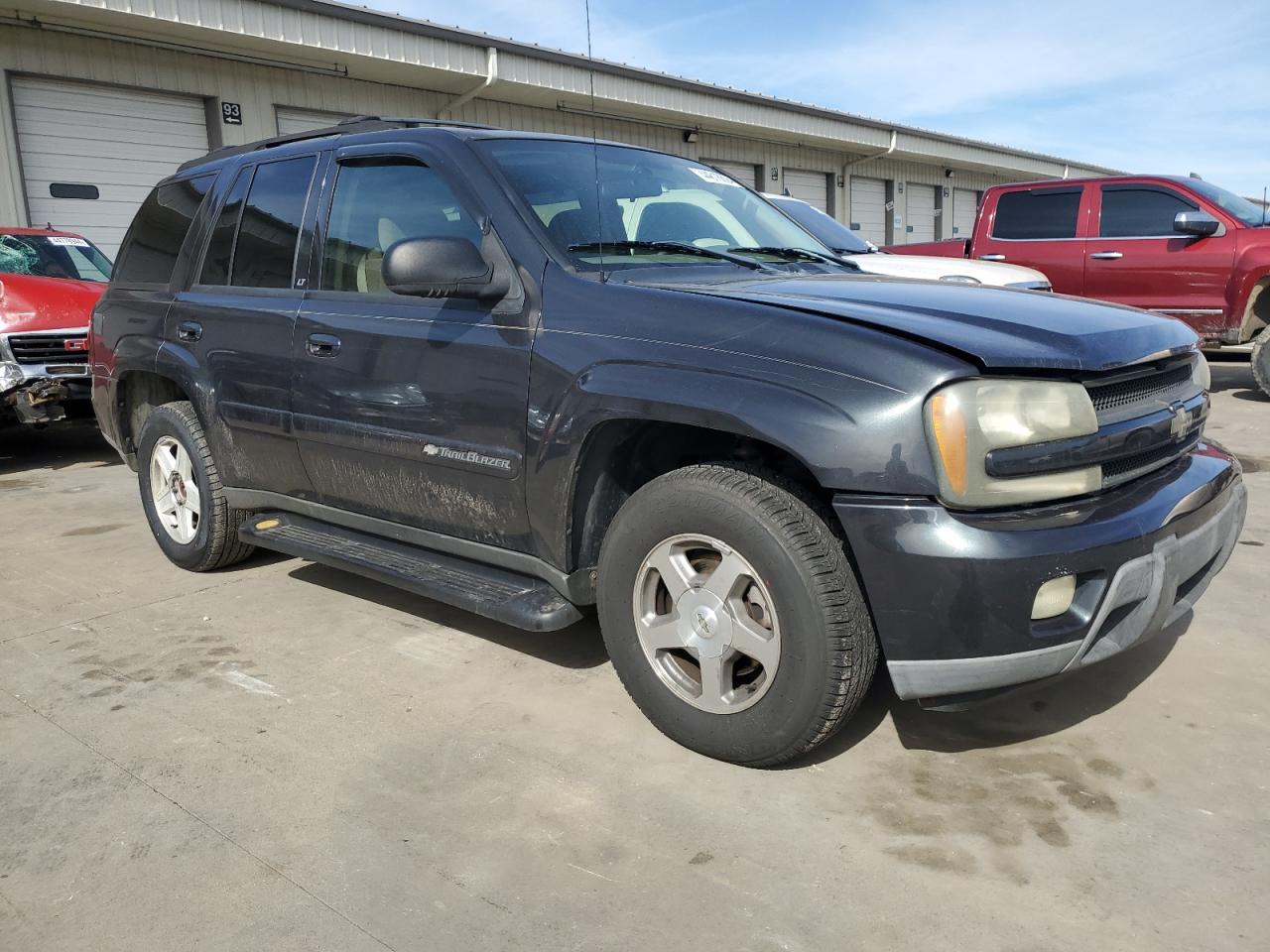 Photo 3 VIN: 1GNDS13S942336620 - CHEVROLET TRAILBLAZER 