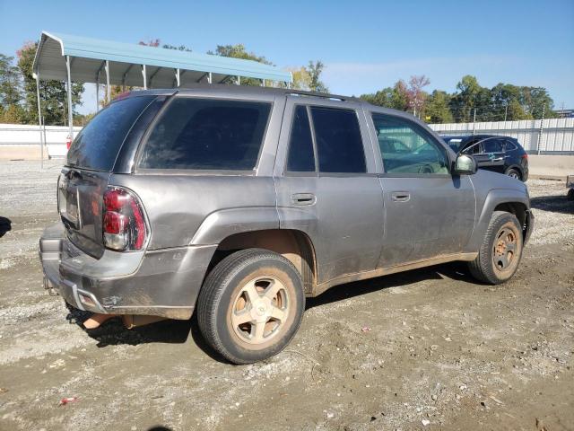 Photo 2 VIN: 1GNDS13S952352494 - CHEVROLET TRAILBLAZE 