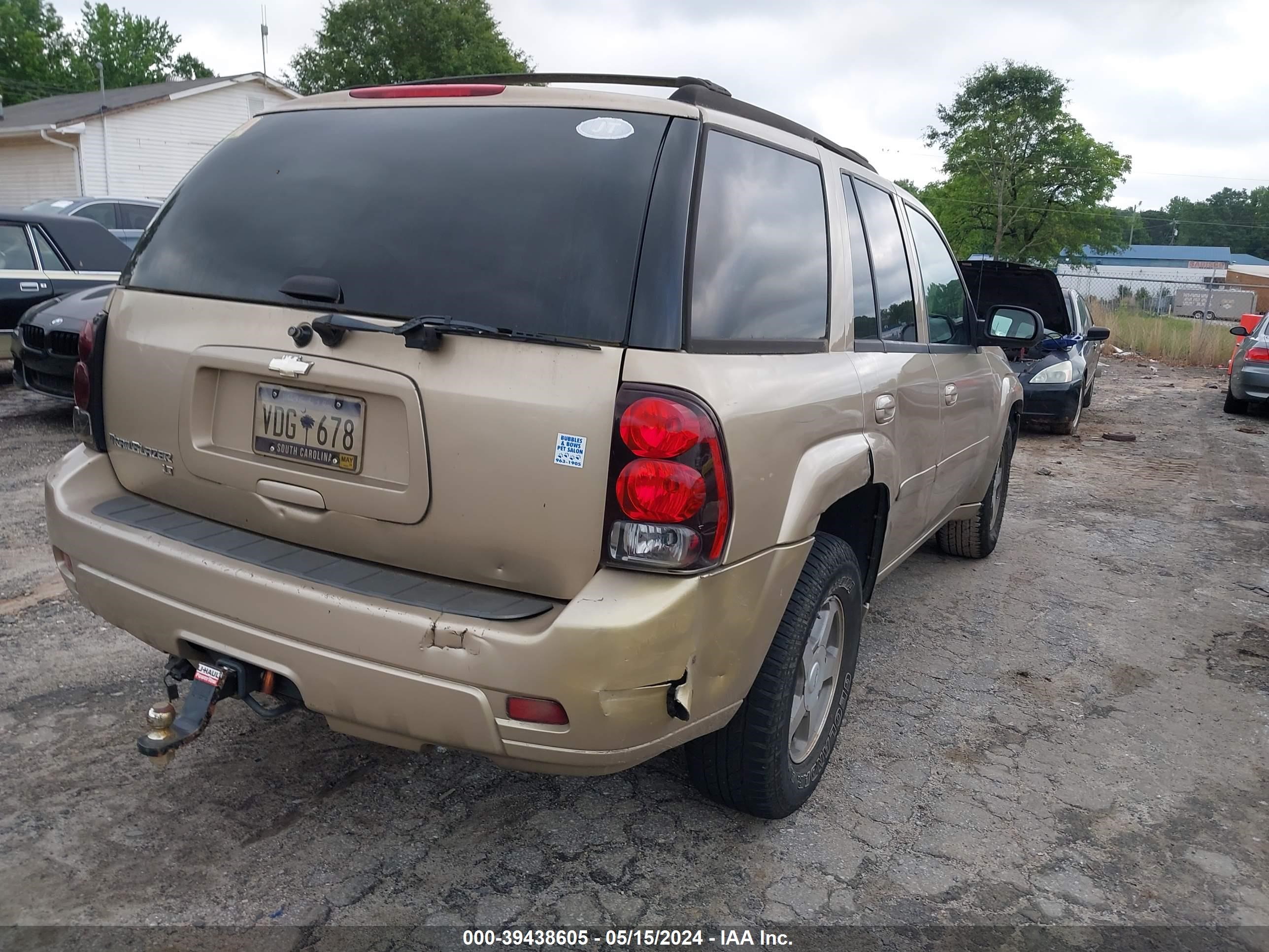 Photo 3 VIN: 1GNDS13S962304009 - CHEVROLET TRAILBLAZER 