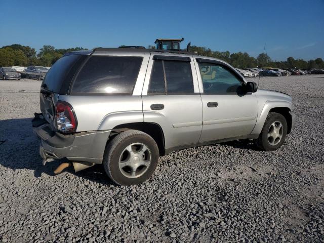 Photo 2 VIN: 1GNDS13S982139937 - CHEVROLET TRAILBLAZE 