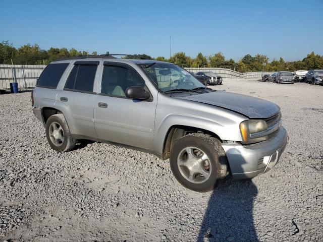 Photo 3 VIN: 1GNDS13S982139937 - CHEVROLET TRAILBLAZE 