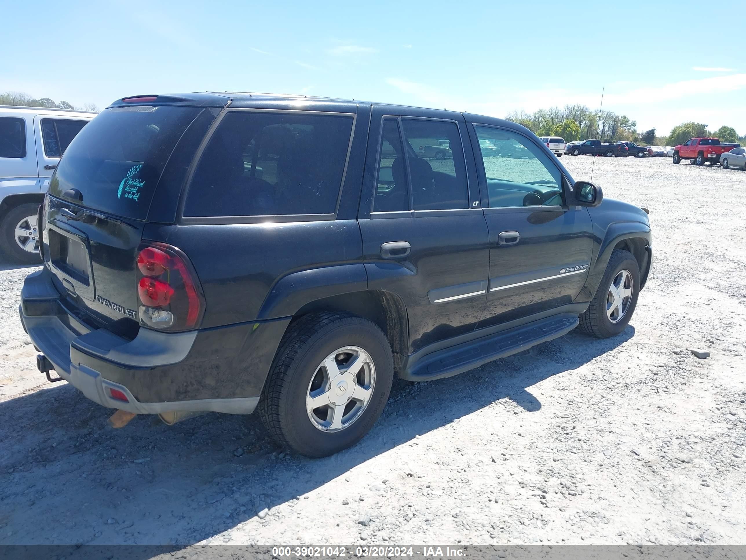 Photo 3 VIN: 1GNDS13SX22343556 - CHEVROLET TRAILBLAZER 