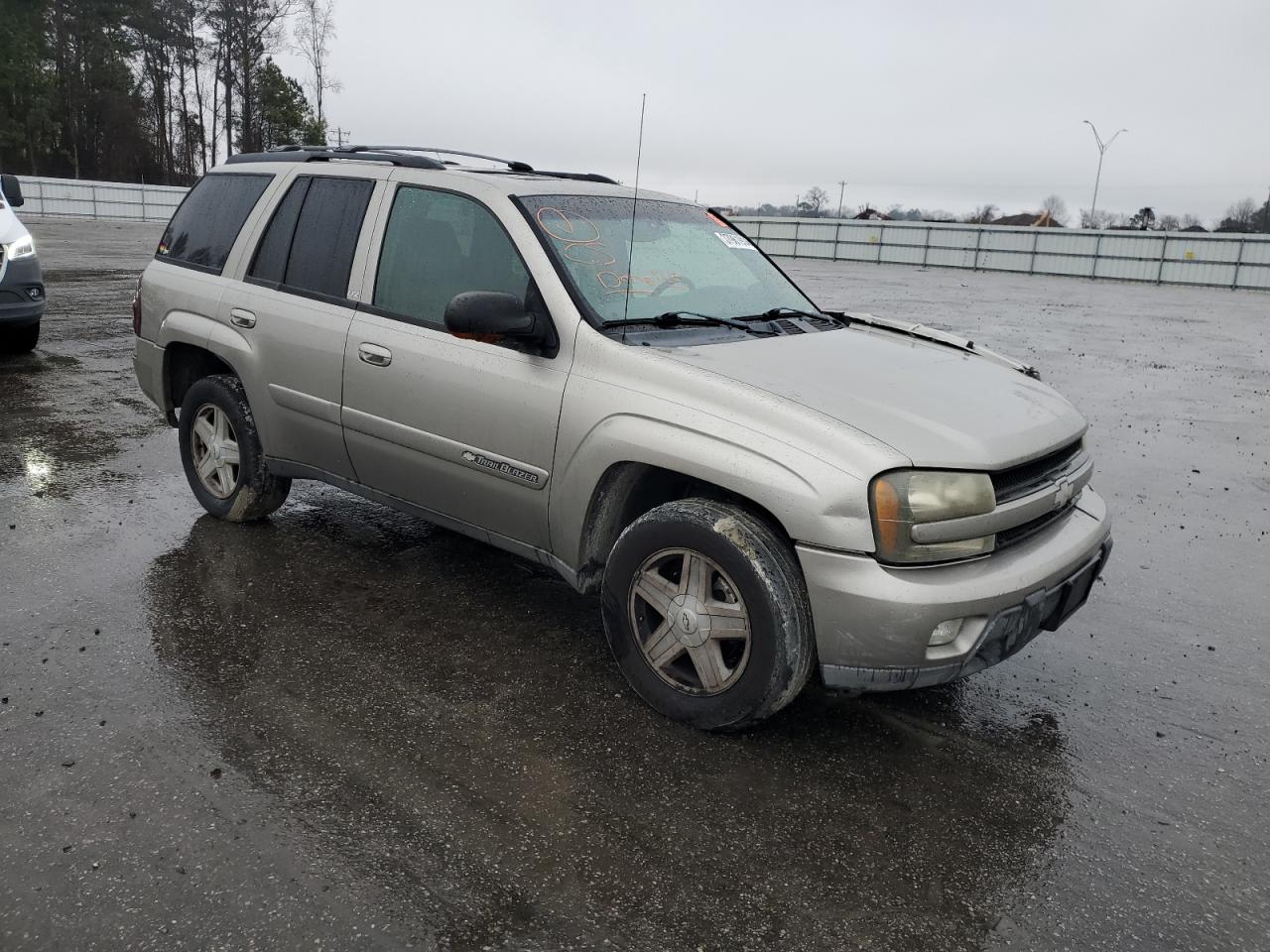 Photo 3 VIN: 1GNDS13SX32252174 - CHEVROLET TRAILBLAZER 