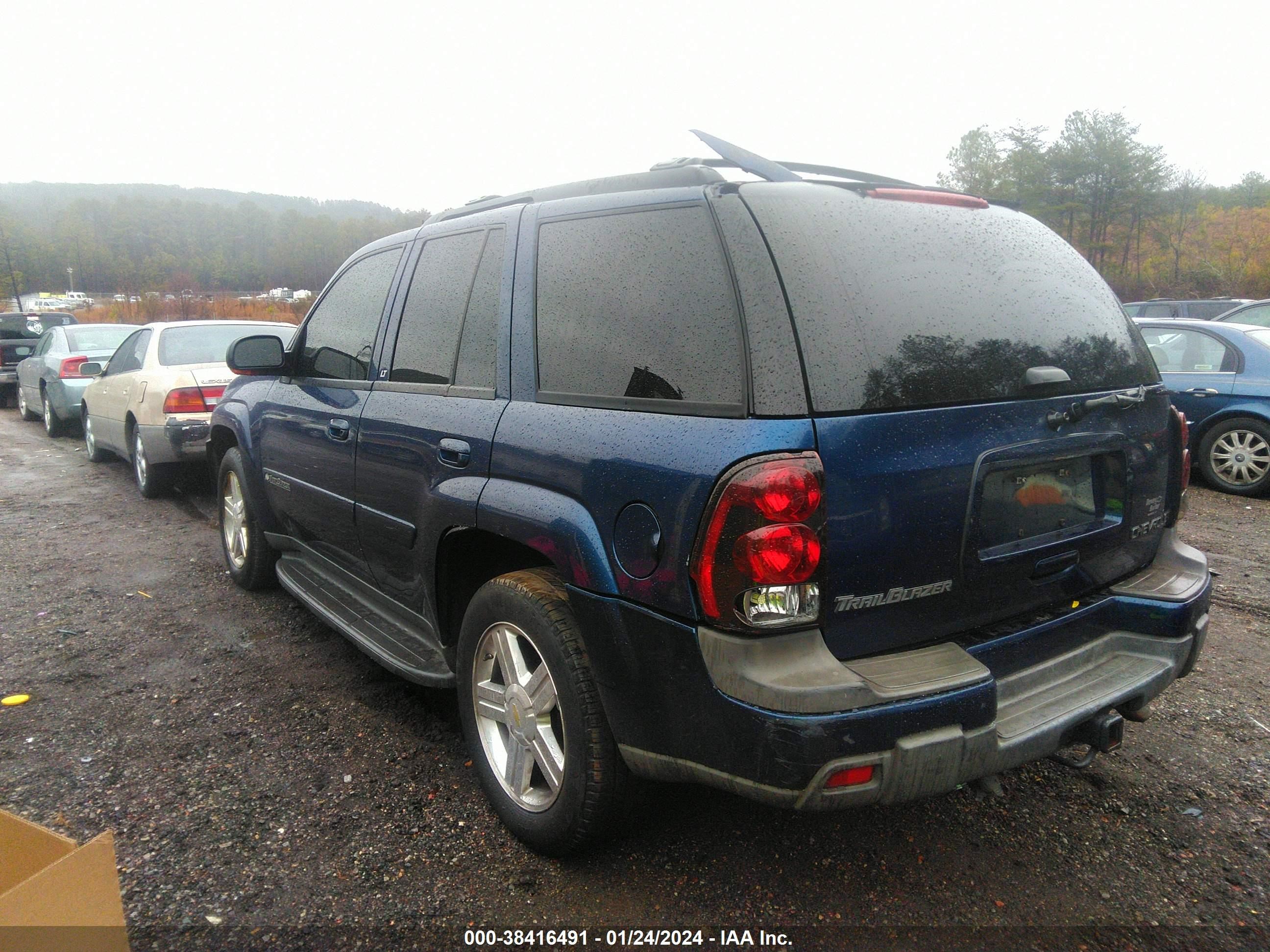 Photo 2 VIN: 1GNDS13SX42354110 - CHEVROLET TRAILBLAZER 