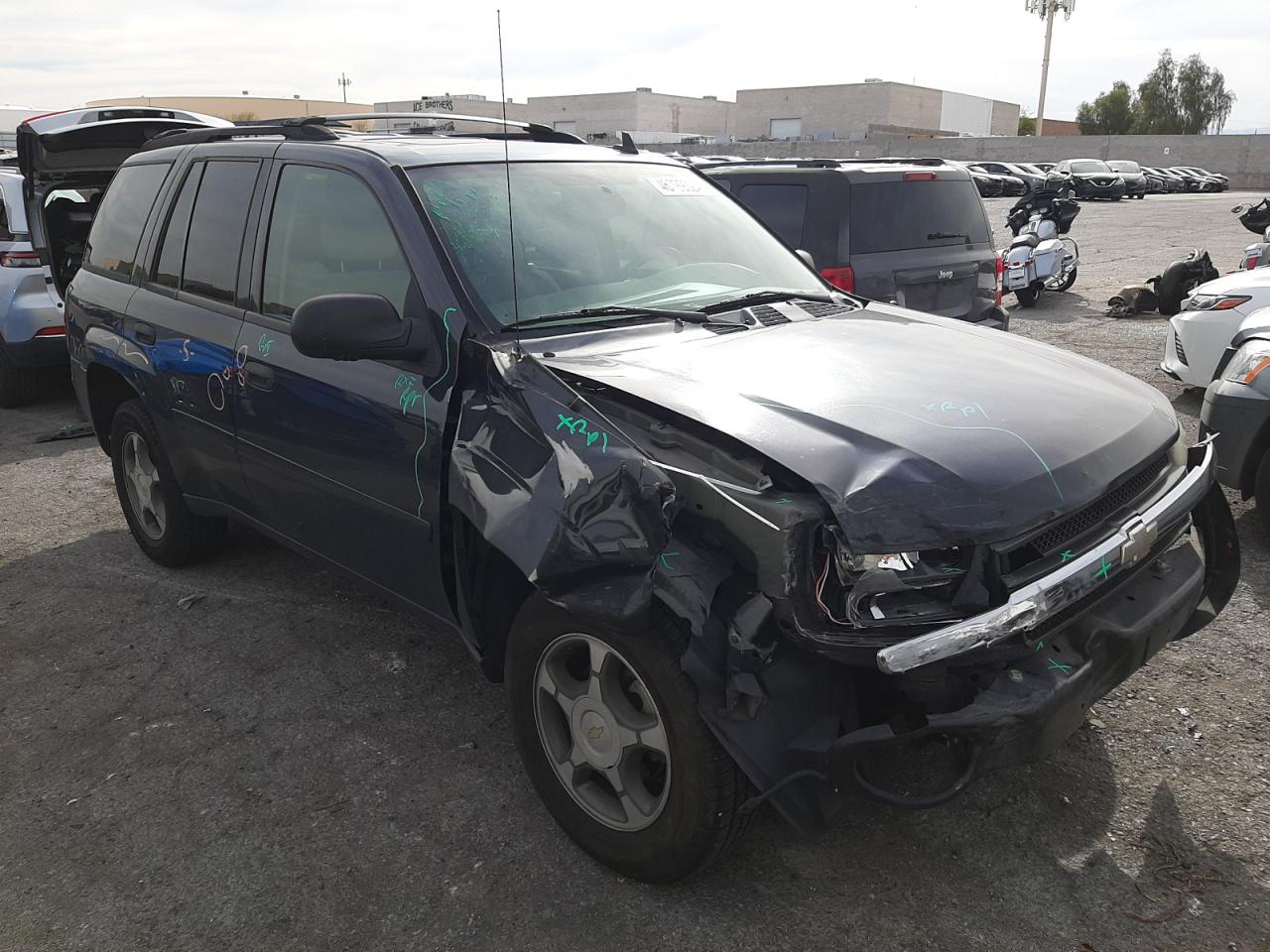 Photo 3 VIN: 1GNDS13SX72161587 - CHEVROLET TRAILBLAZER 