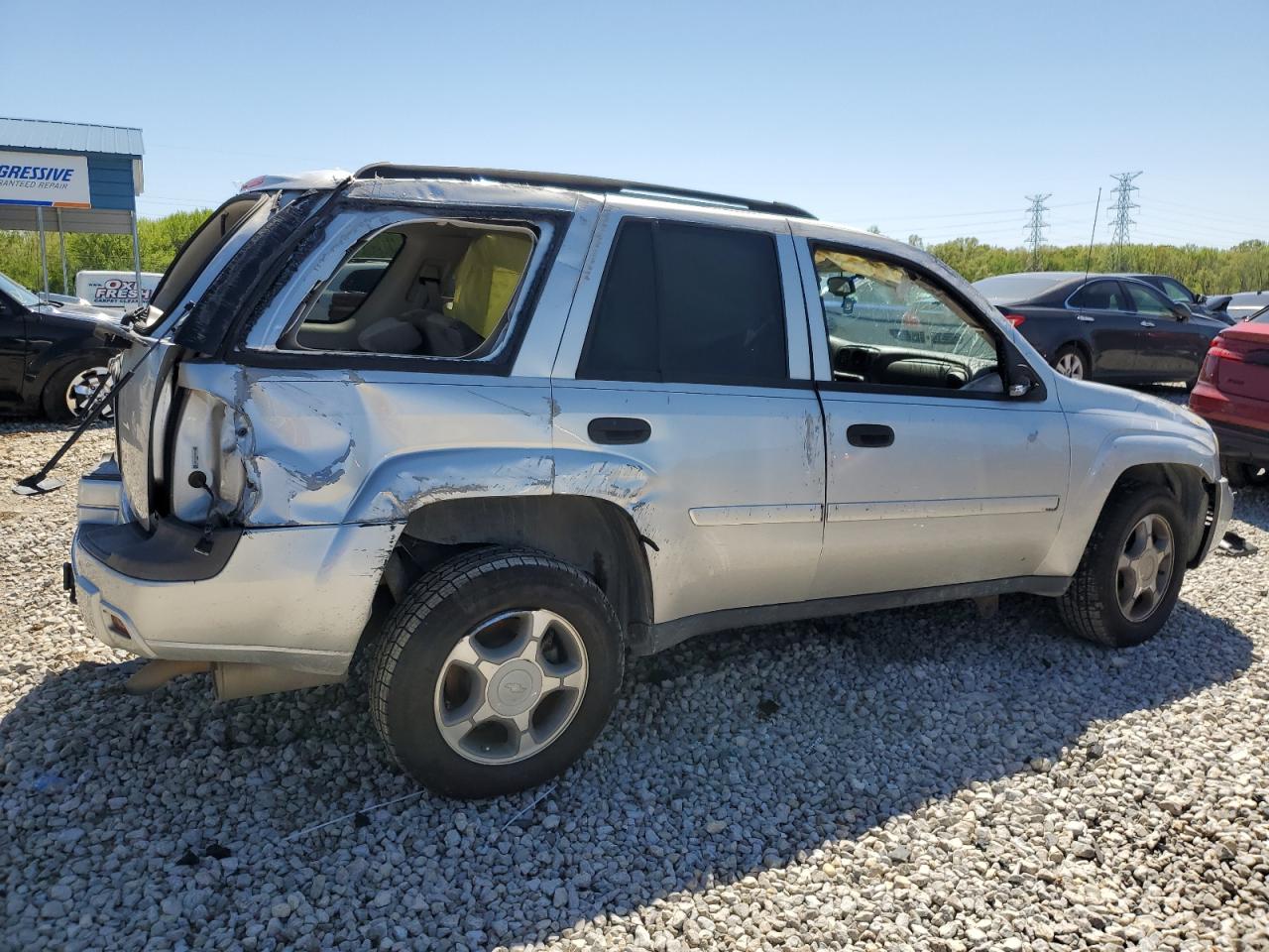 Photo 2 VIN: 1GNDS13SX82255356 - CHEVROLET TRAILBLAZER 