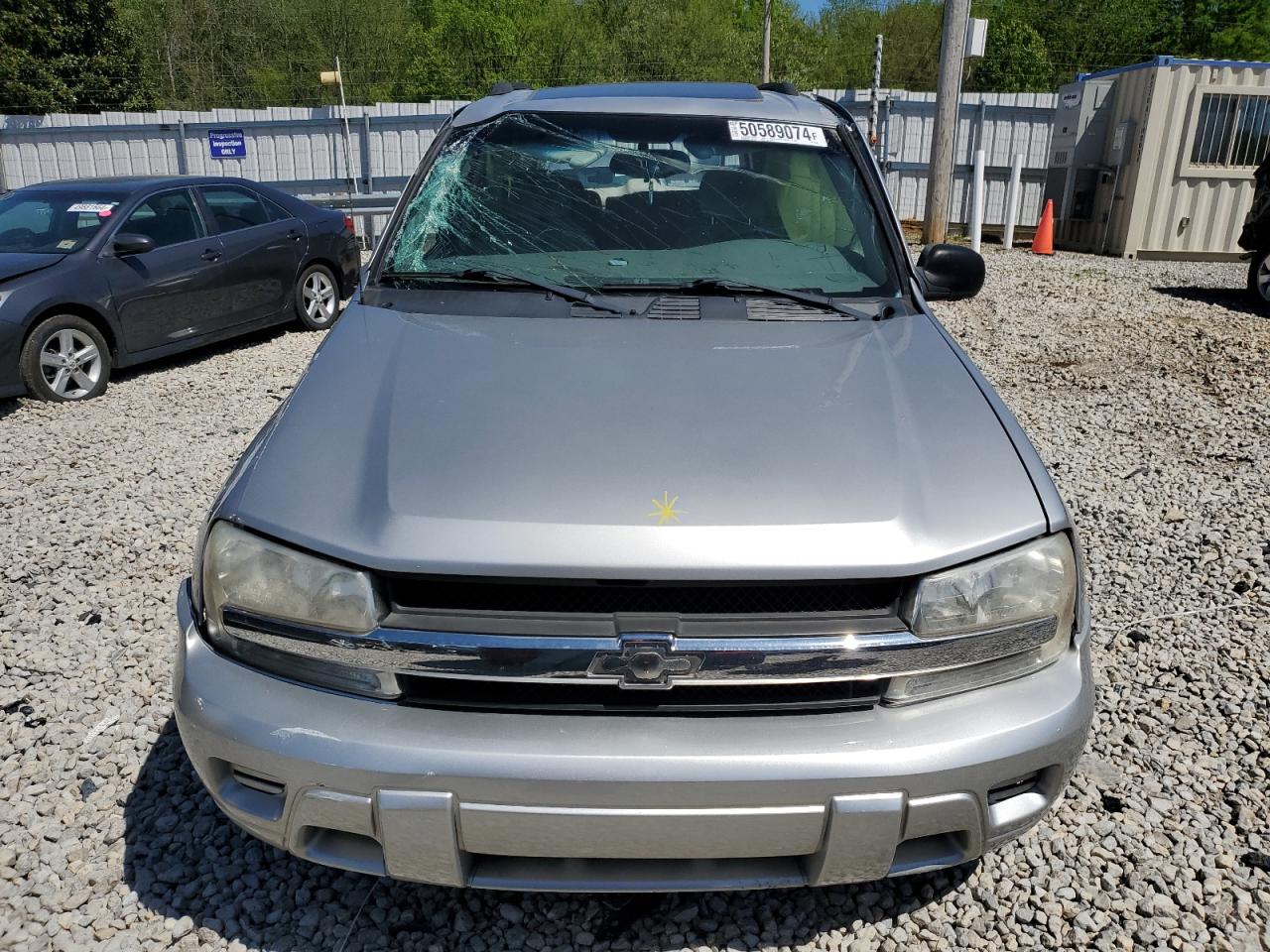 Photo 4 VIN: 1GNDS13SX82255356 - CHEVROLET TRAILBLAZER 