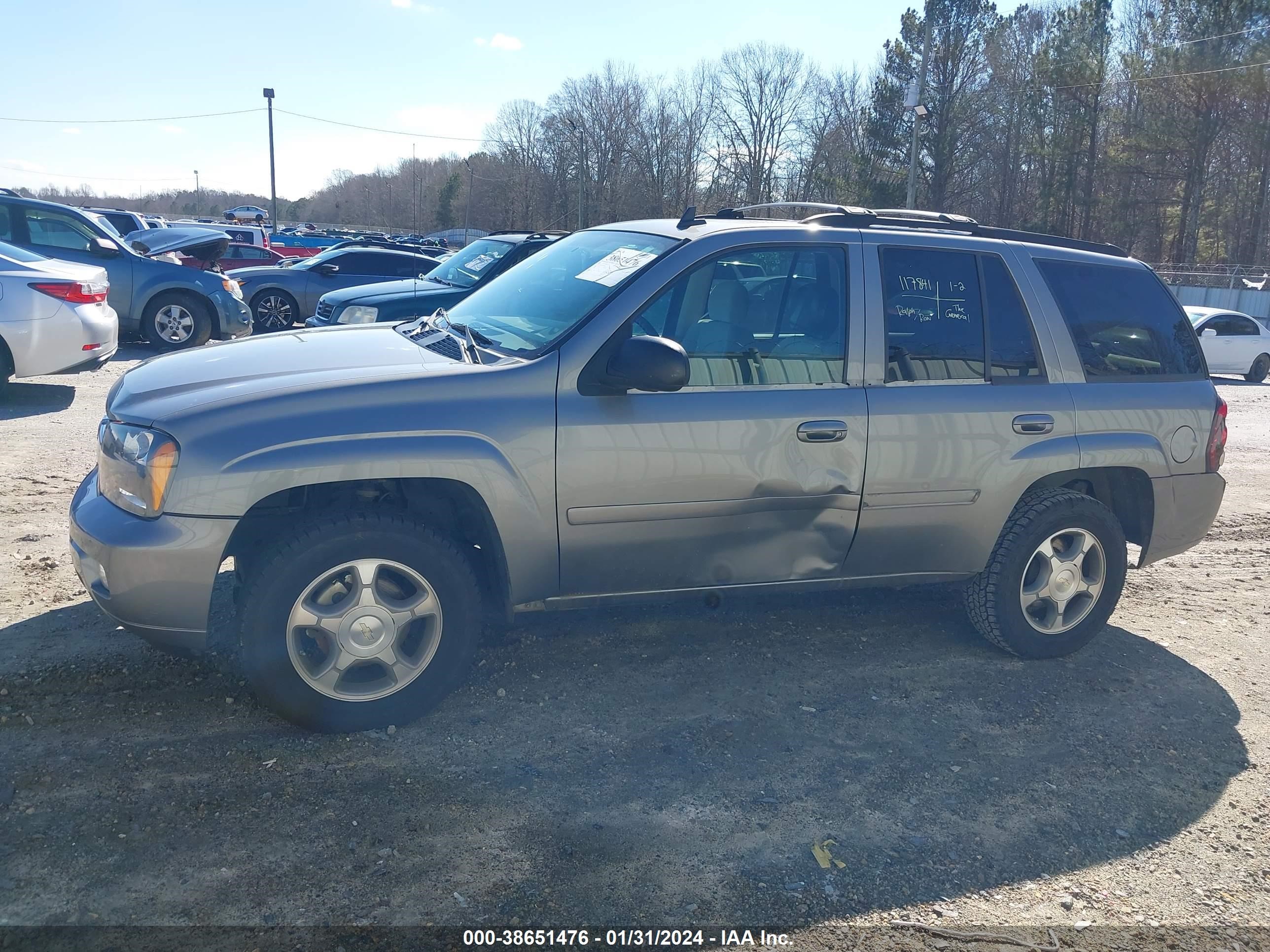 Photo 5 VIN: 1GNDS33S092100540 - CHEVROLET TRAILBLAZER 