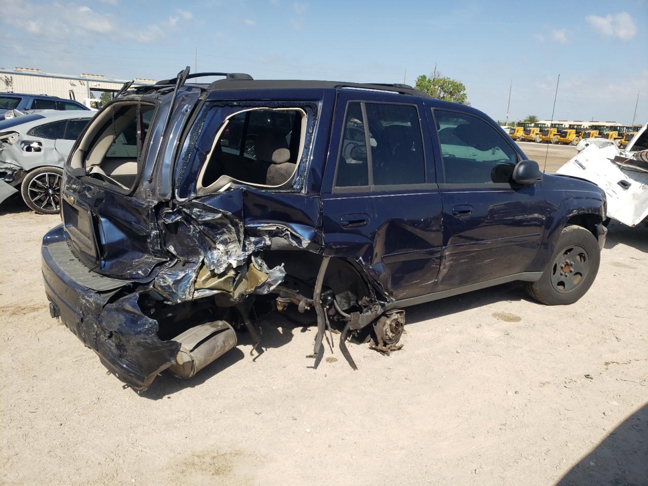 Photo 2 VIN: 1GNDS33S992111262 - CHEVROLET TRAILBLAZER 