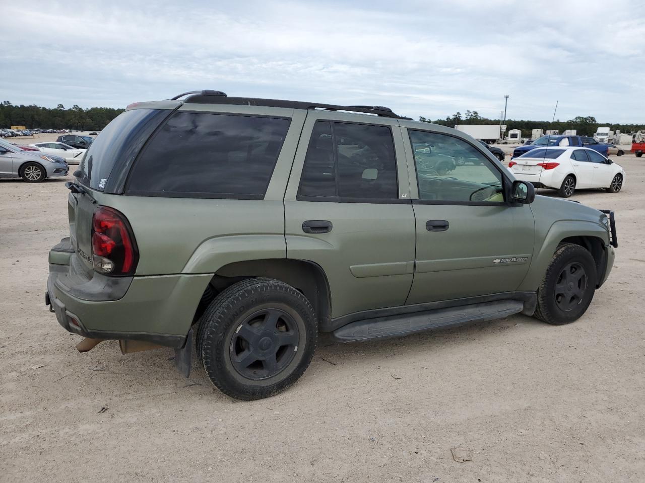 Photo 2 VIN: 1GNDT13S032377326 - CHEVROLET TRAILBLAZER 