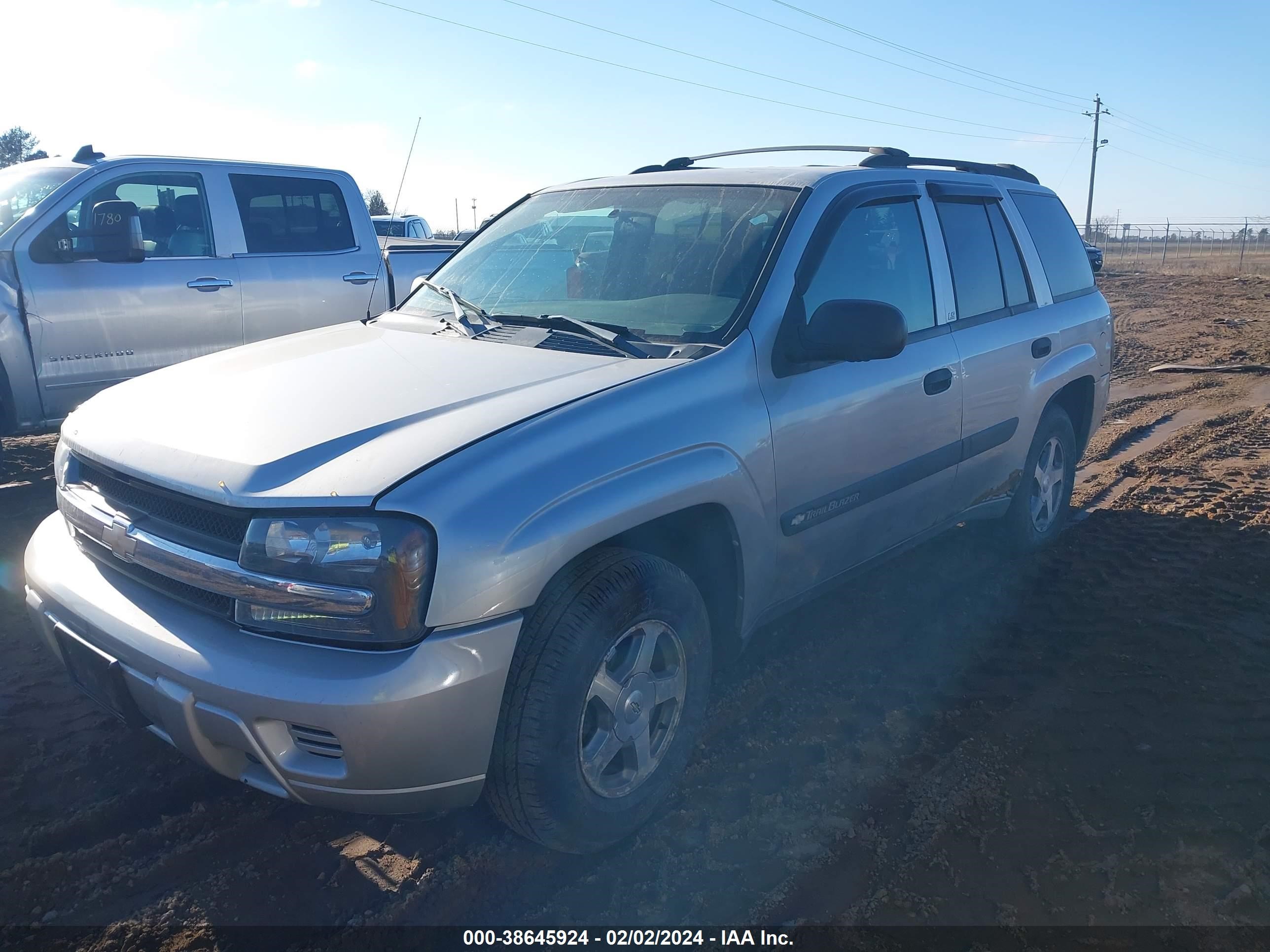 Photo 1 VIN: 1GNDT13S042346191 - CHEVROLET TRAILBLAZER 