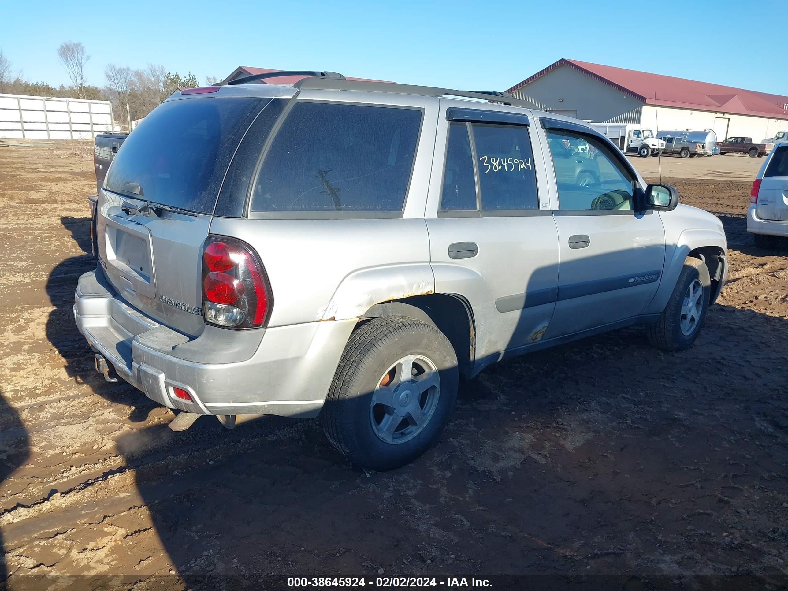 Photo 3 VIN: 1GNDT13S042346191 - CHEVROLET TRAILBLAZER 