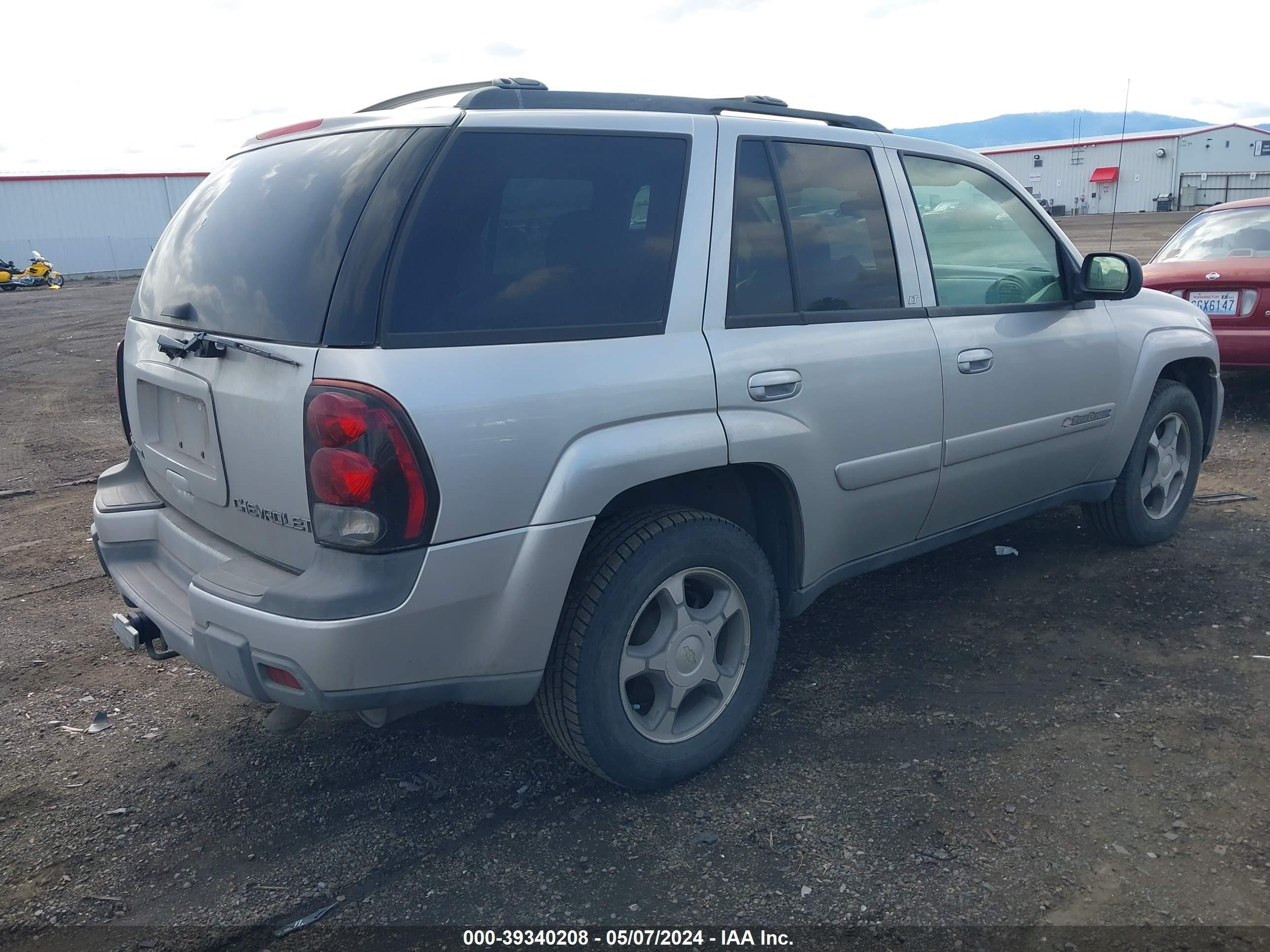 Photo 3 VIN: 1GNDT13S042400878 - CHEVROLET TRAILBLAZER 