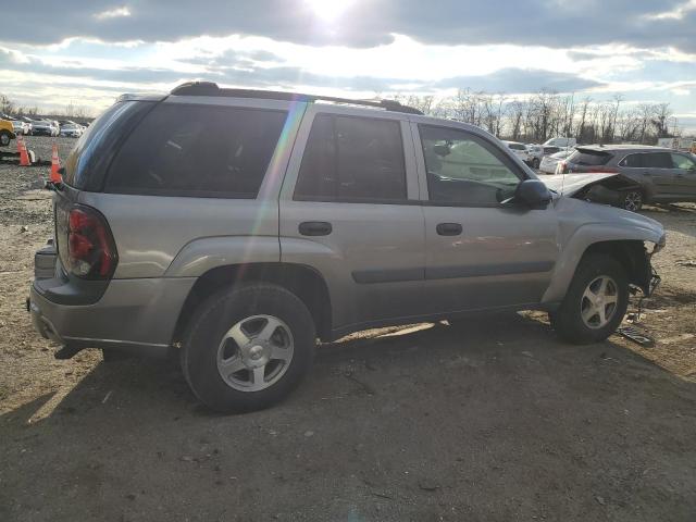 Photo 2 VIN: 1GNDT13S052345480 - CHEVROLET TRAILBLAZE 