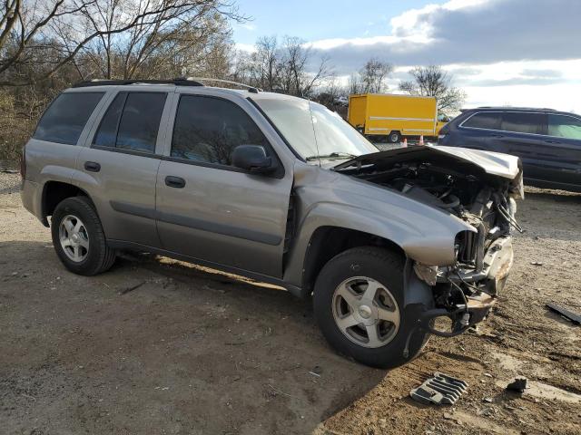 Photo 3 VIN: 1GNDT13S052345480 - CHEVROLET TRAILBLAZE 